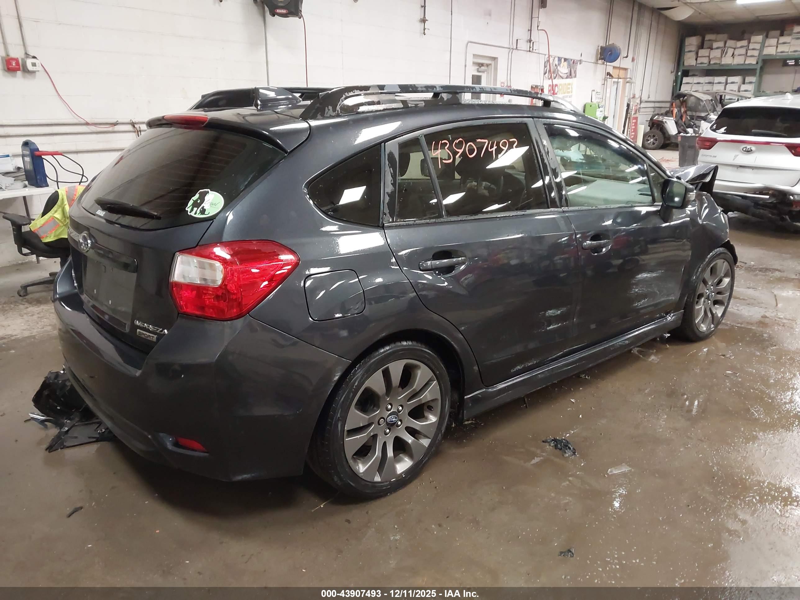 SUBARU IMPREZA image 4