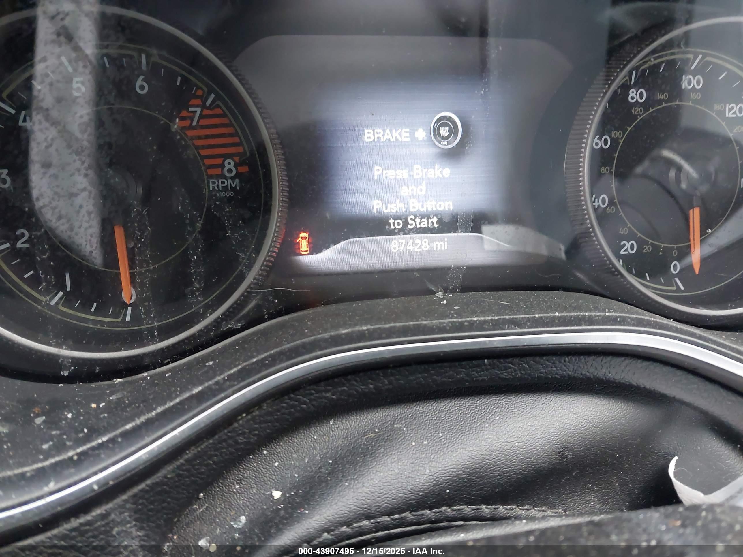 JEEP CHEROKEE image 7