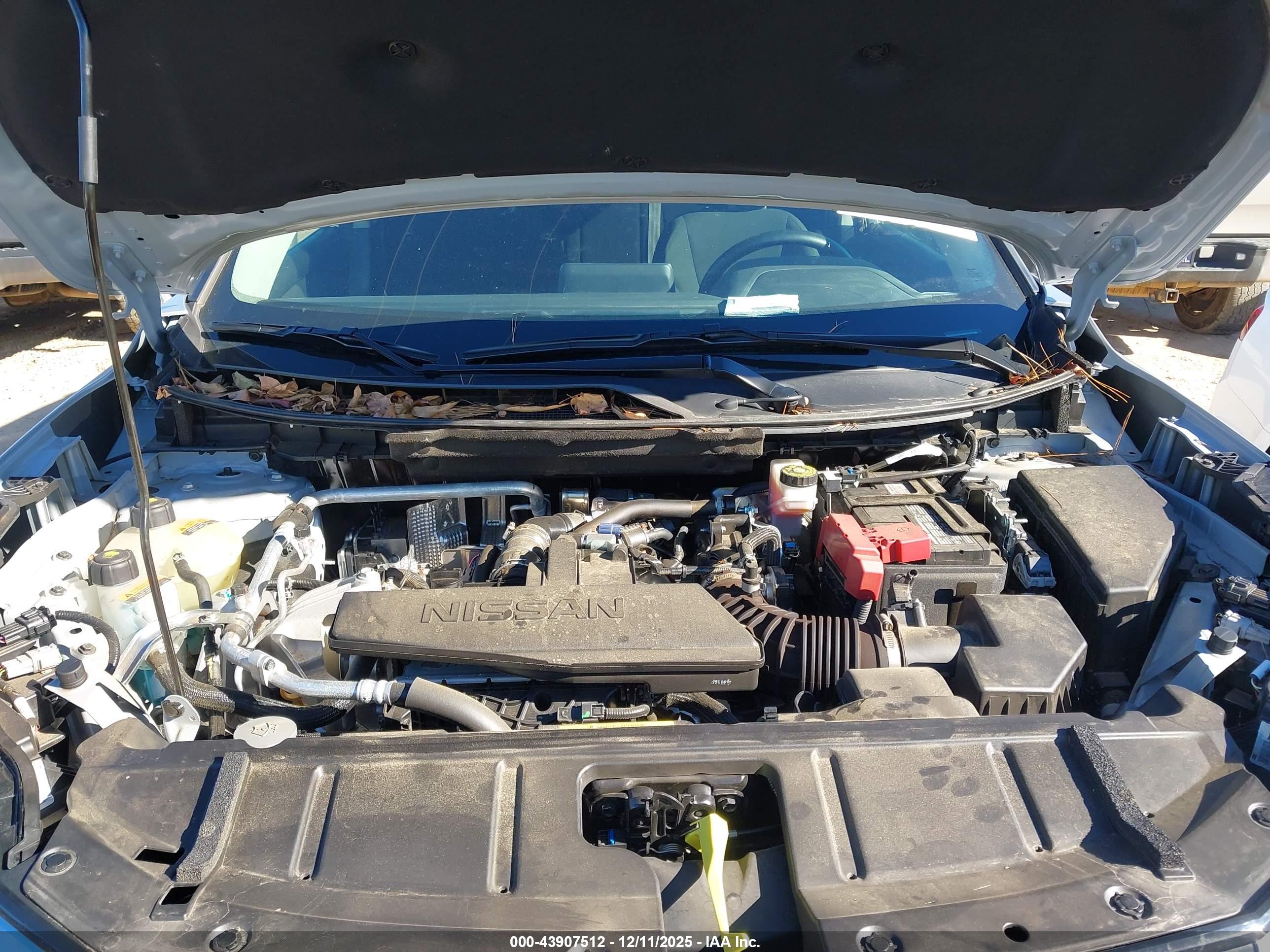 NISSAN ROGUE image 10