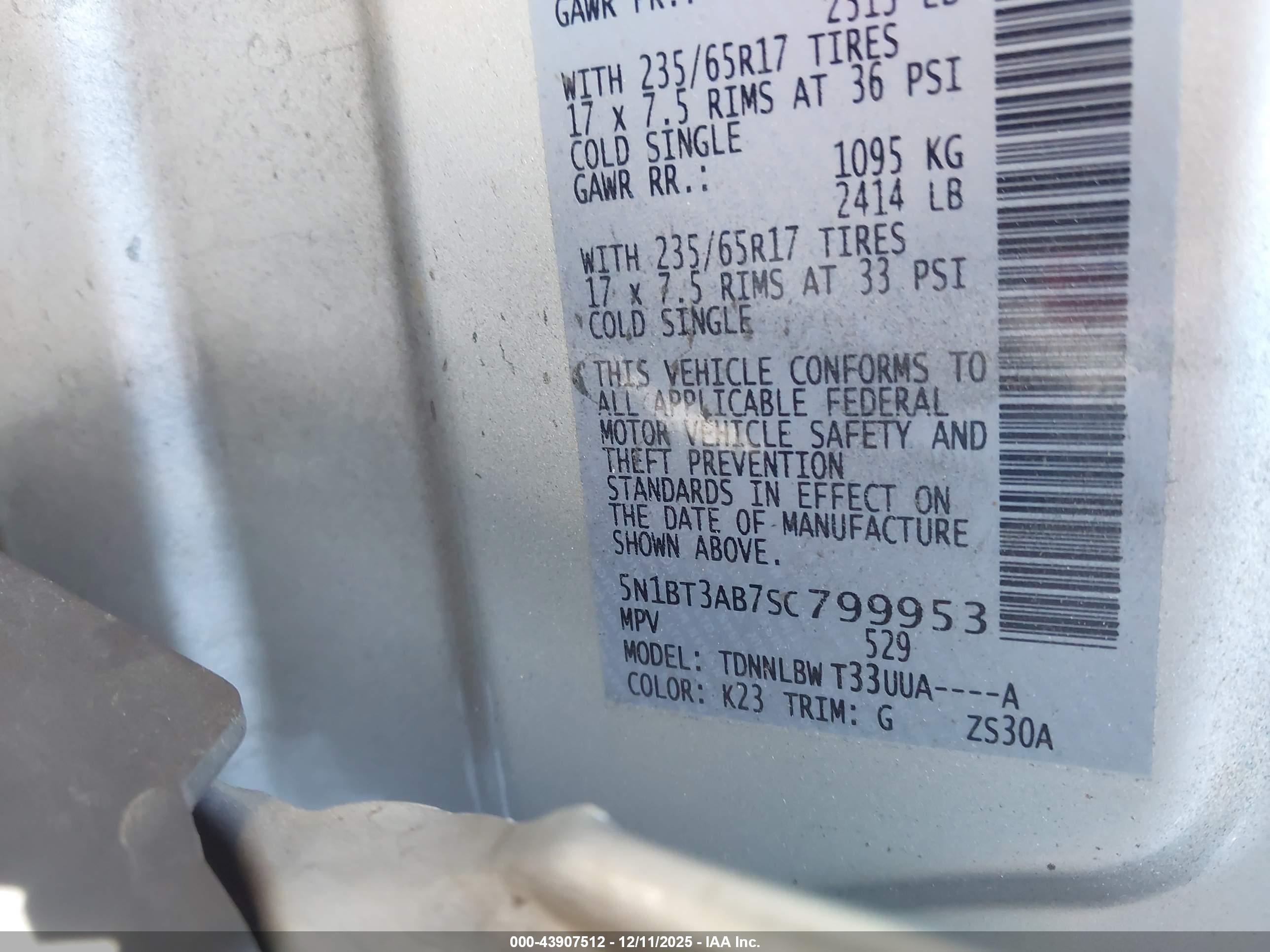 NISSAN ROGUE image 9