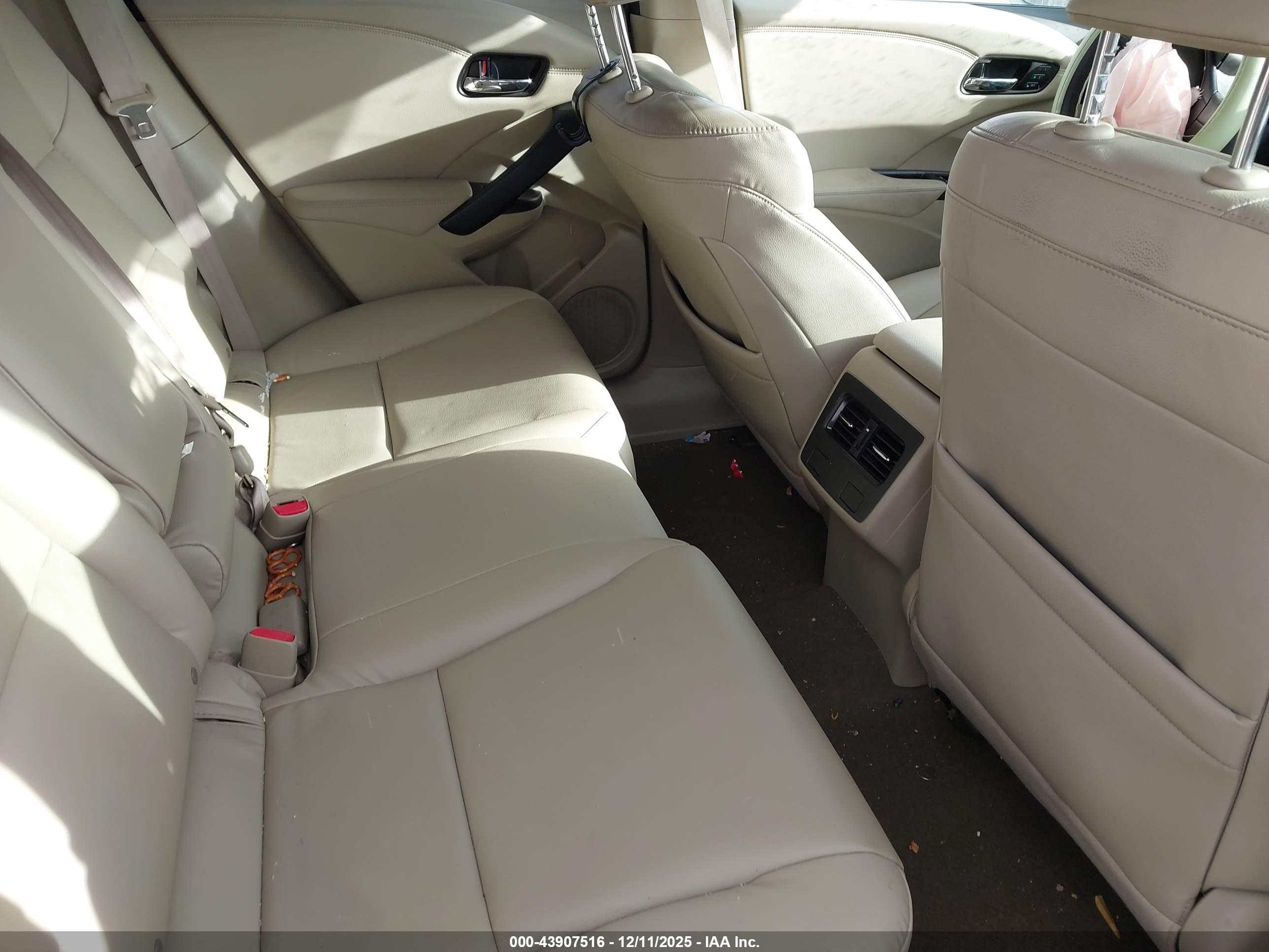 ACURA RDX image 8