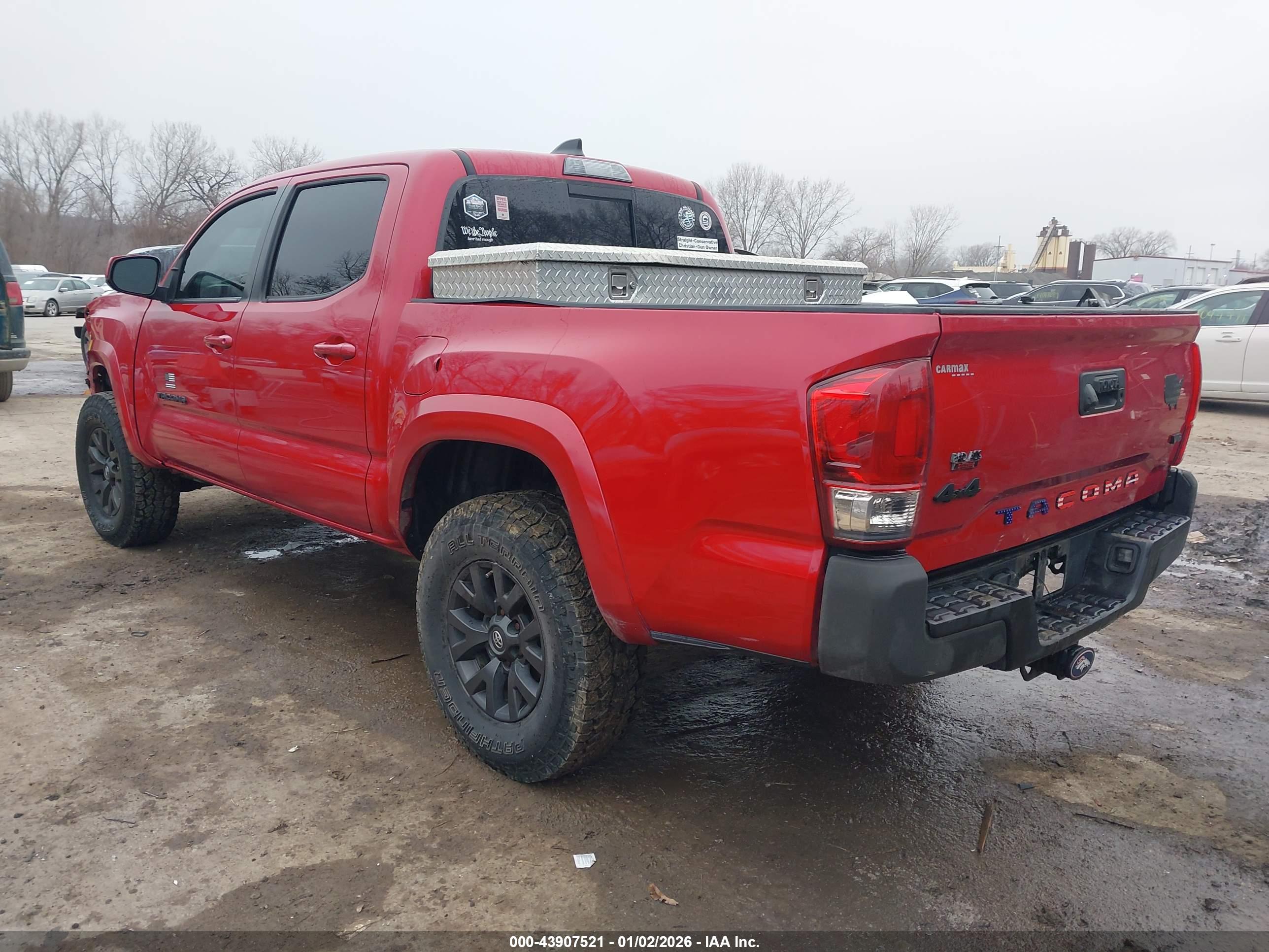 TOYOTA TACOMA image 3