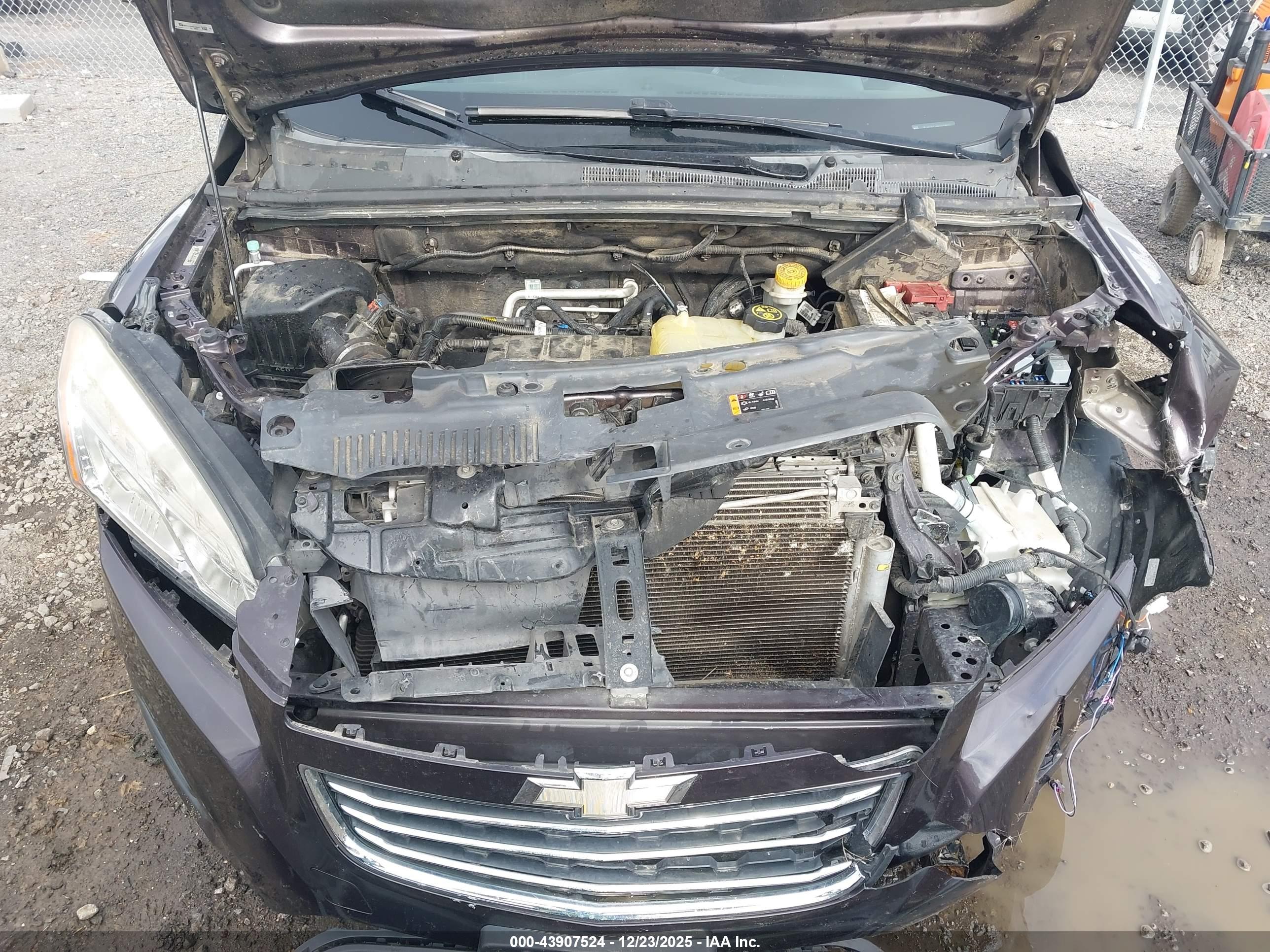 CHEVROLET TRAX image 10