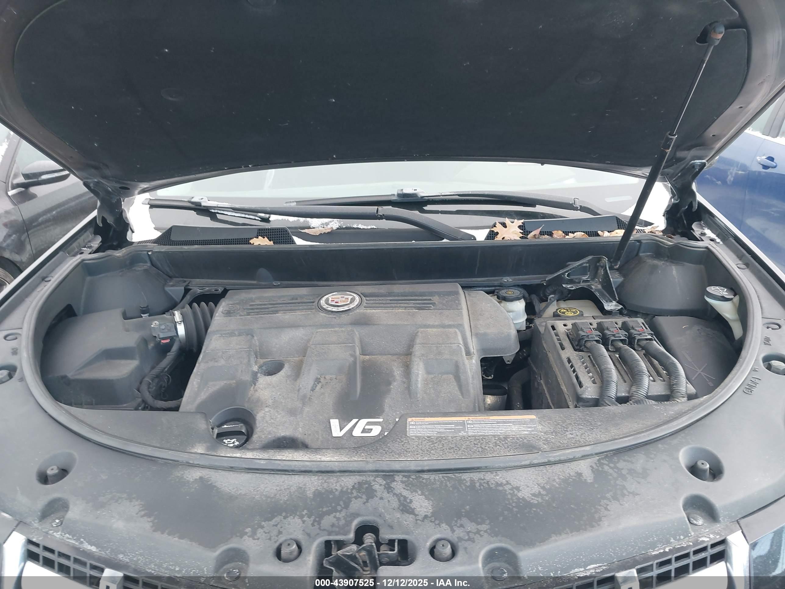 CADILLAC SRX image 10