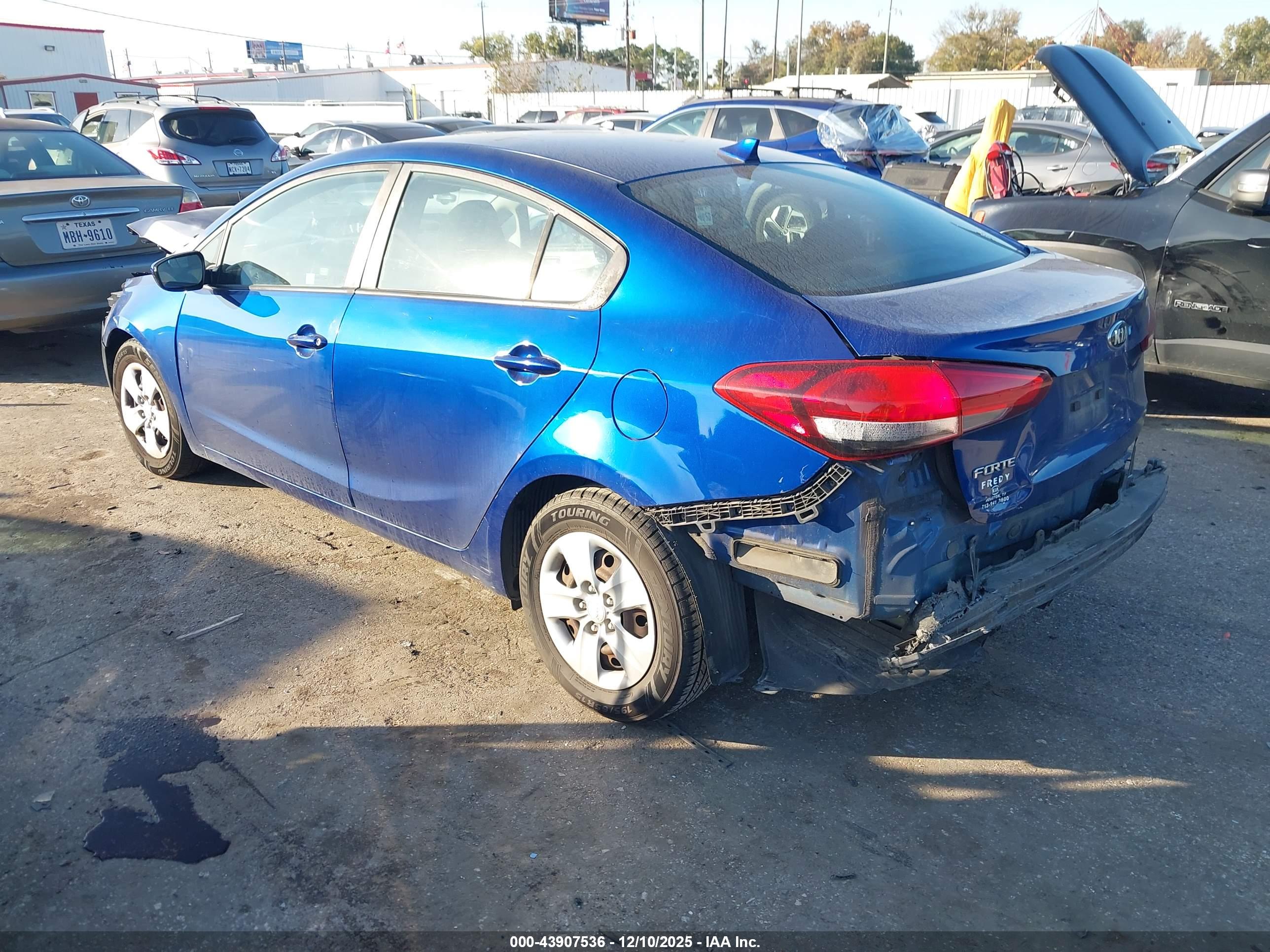 KIA FORTE image 3