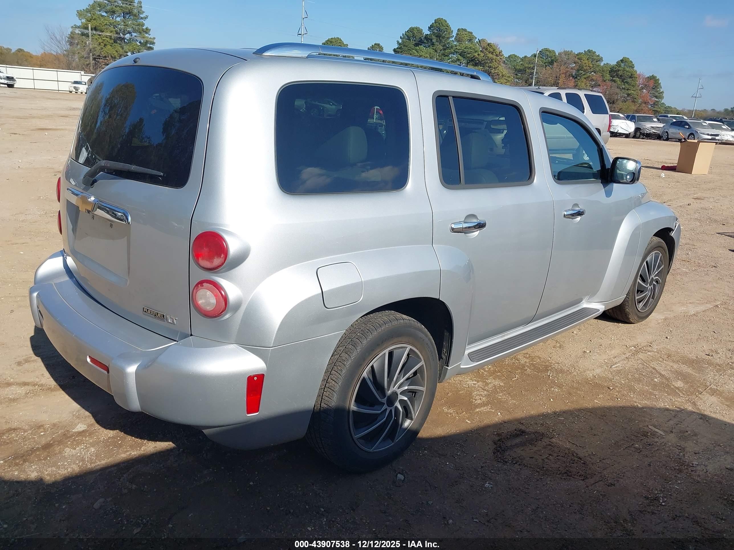 CHEVROLET HHR image 4