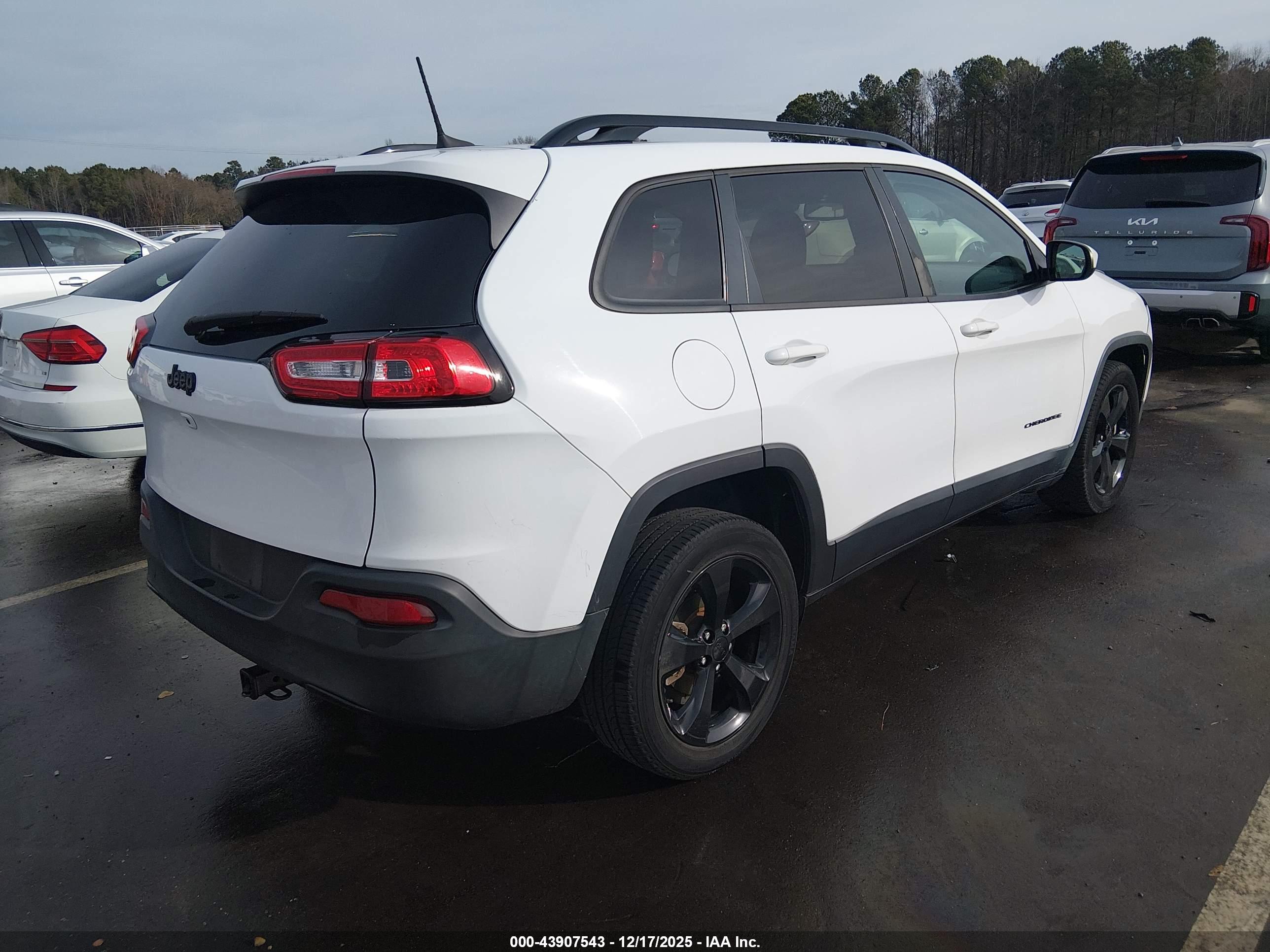 JEEP CHEROKEE image 4