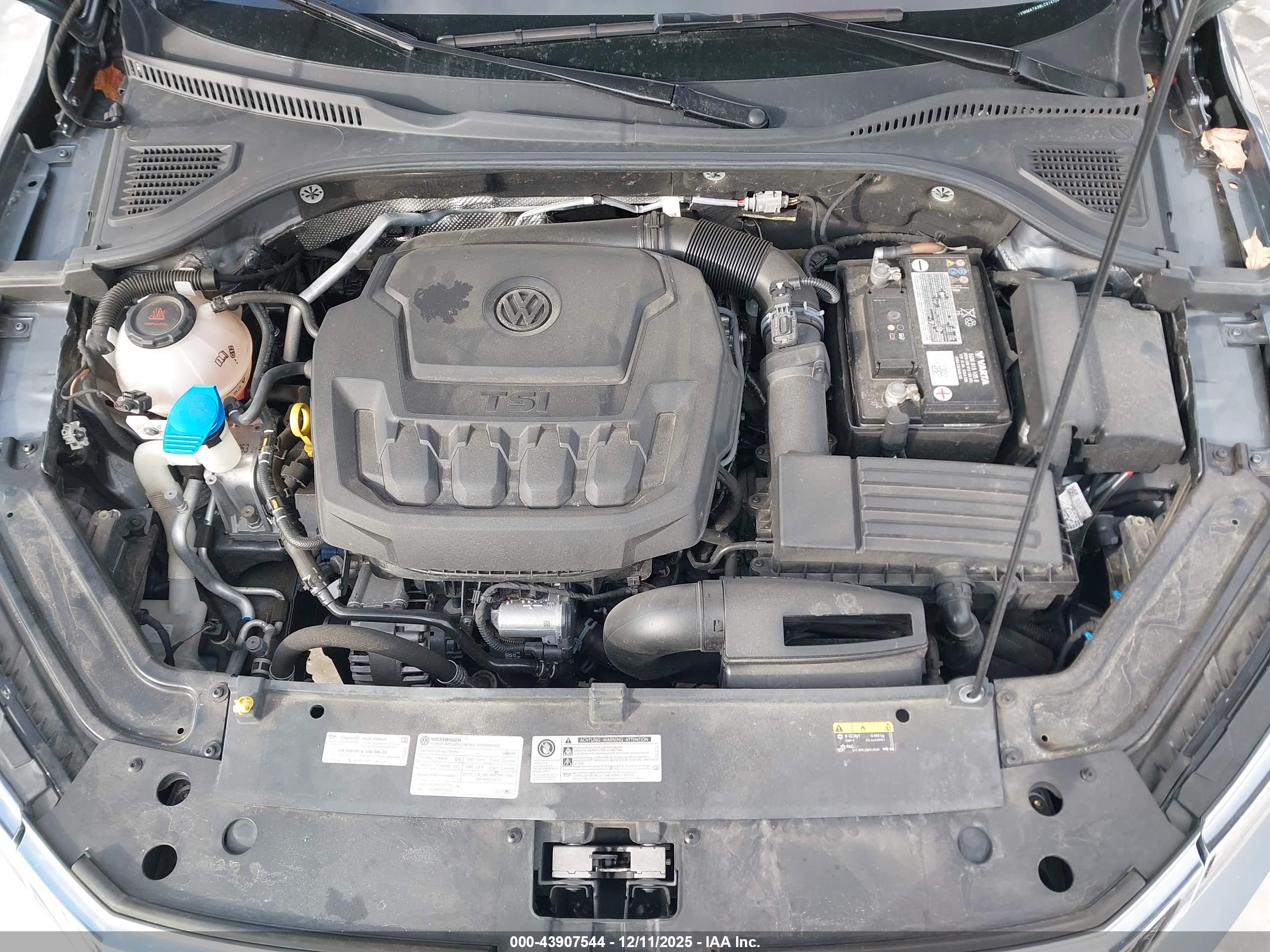 VOLKSWAGEN PASSAT image 10