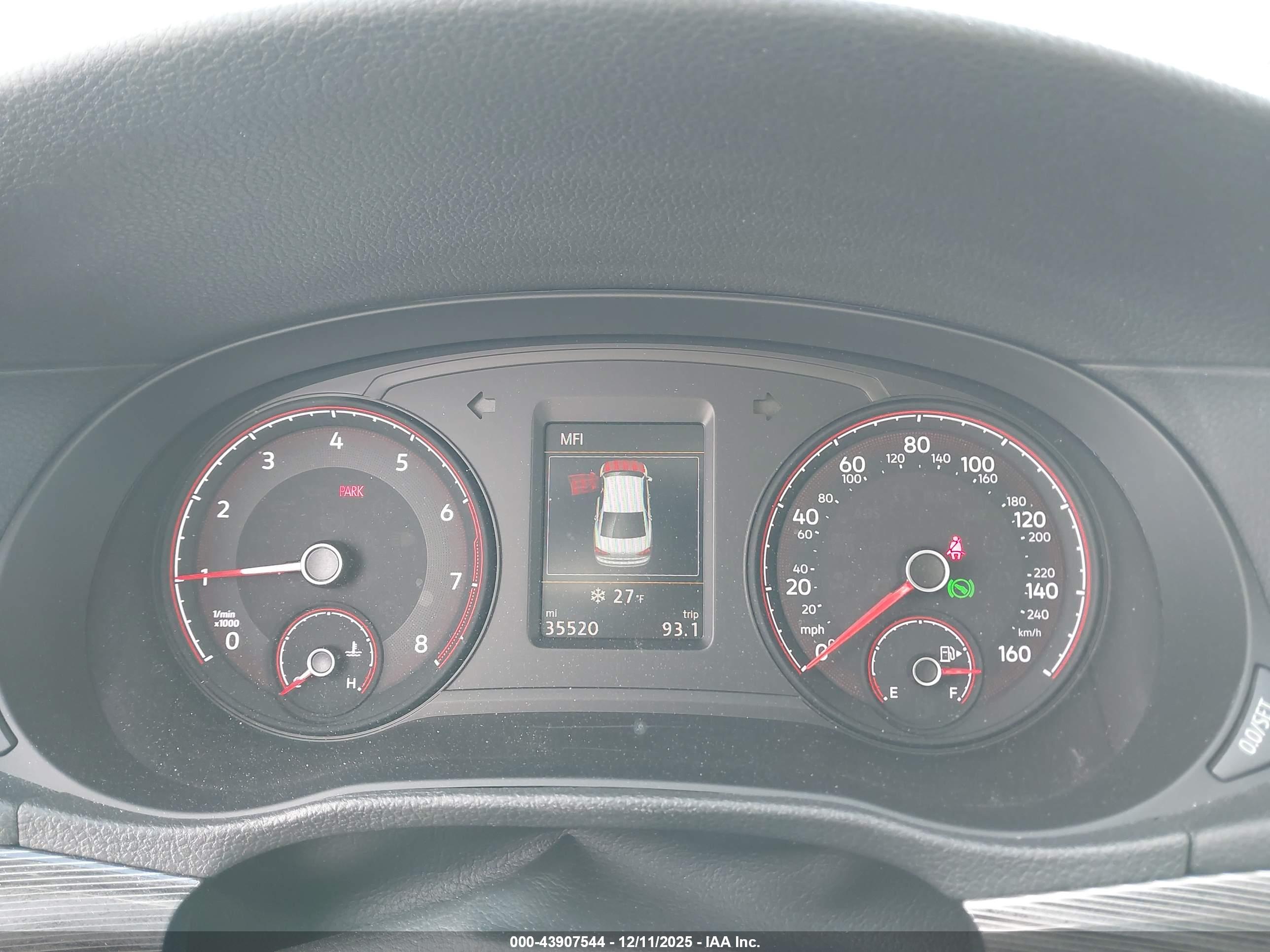 VOLKSWAGEN PASSAT image 7