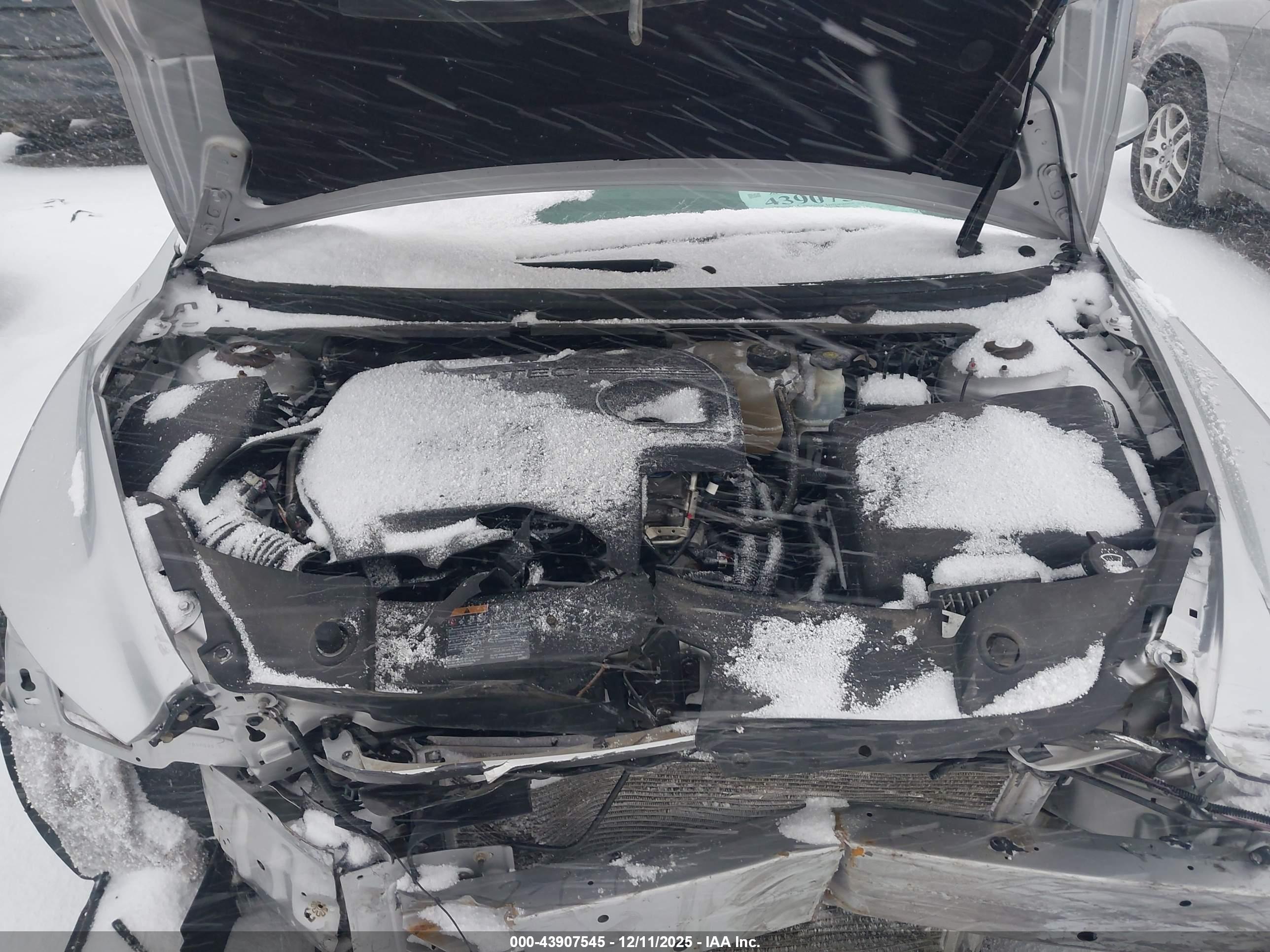CHEVROLET MALIBU image 10