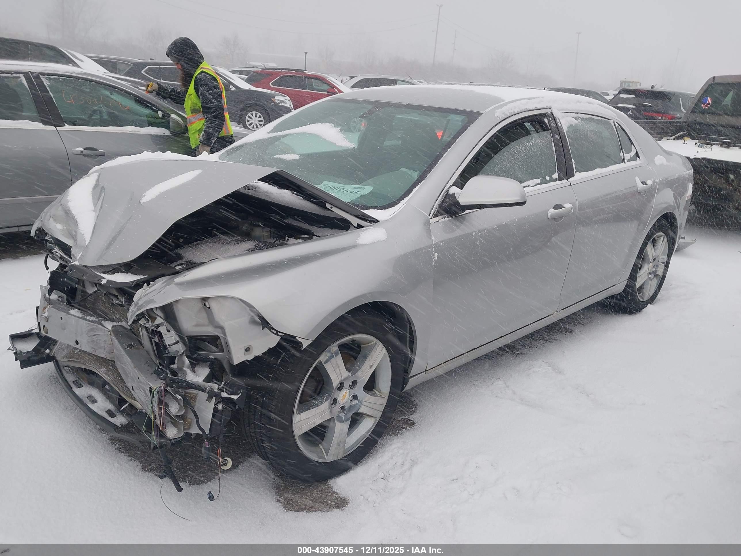 CHEVROLET MALIBU image 2