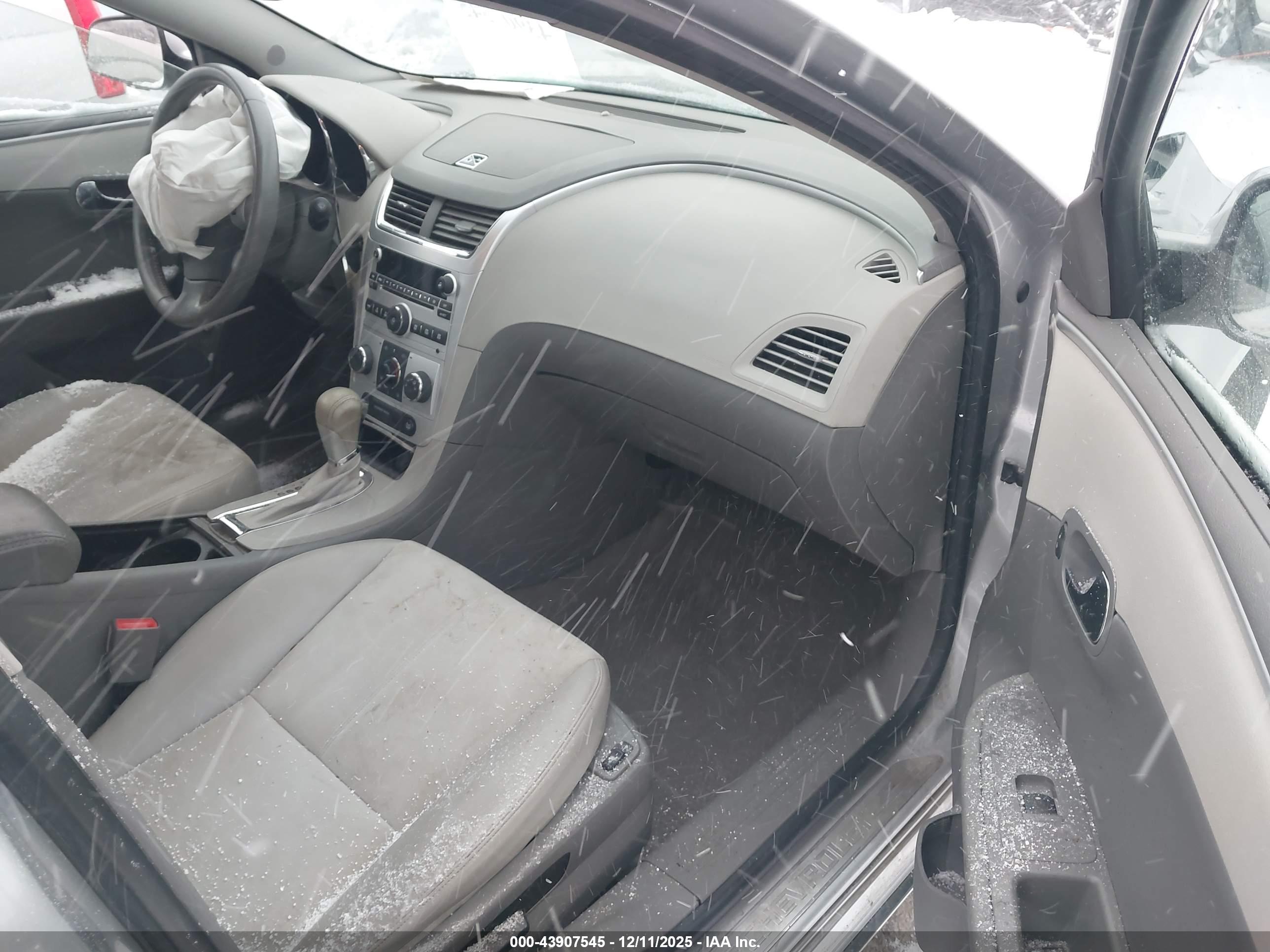 CHEVROLET MALIBU image 5