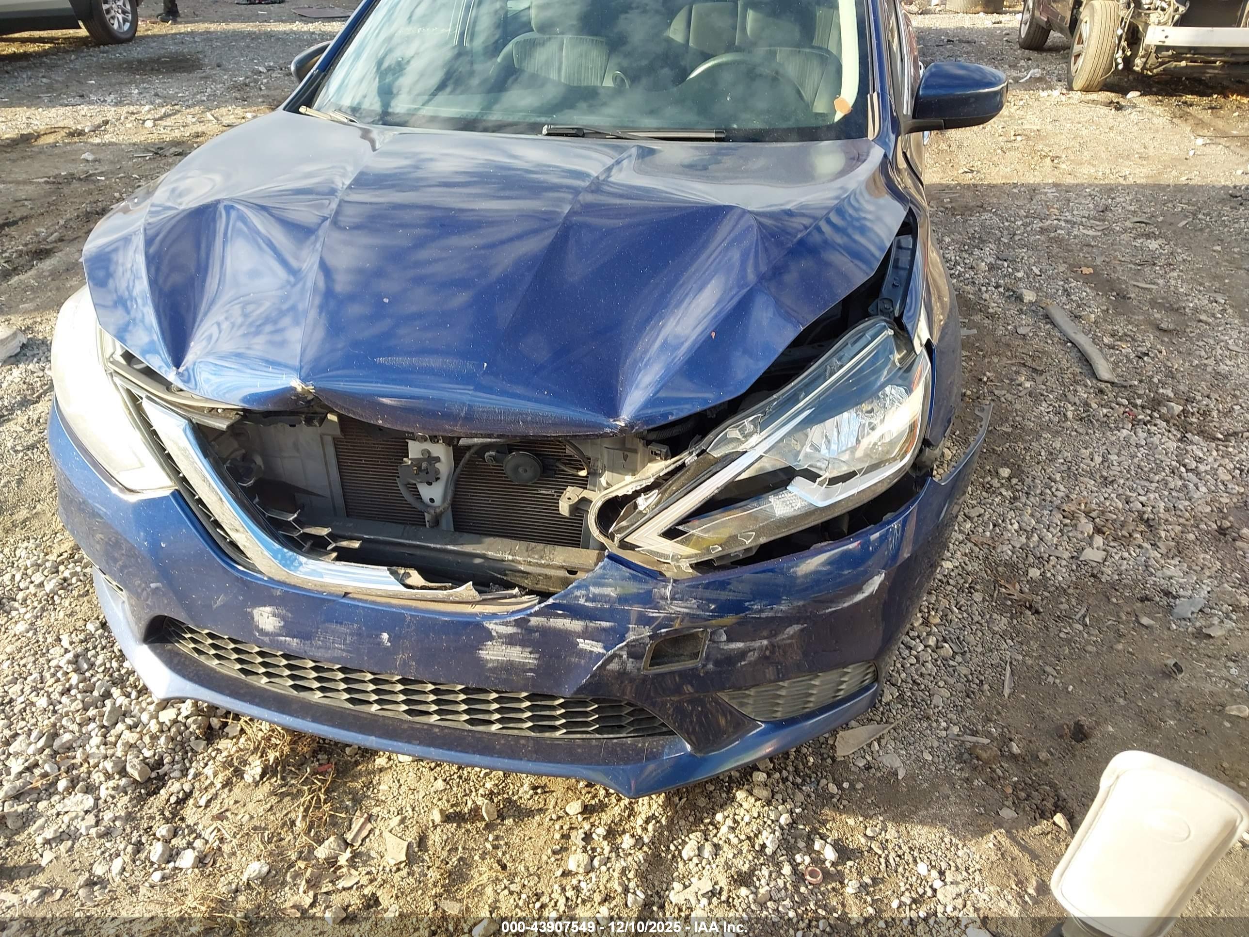 NISSAN SENTRA image 6