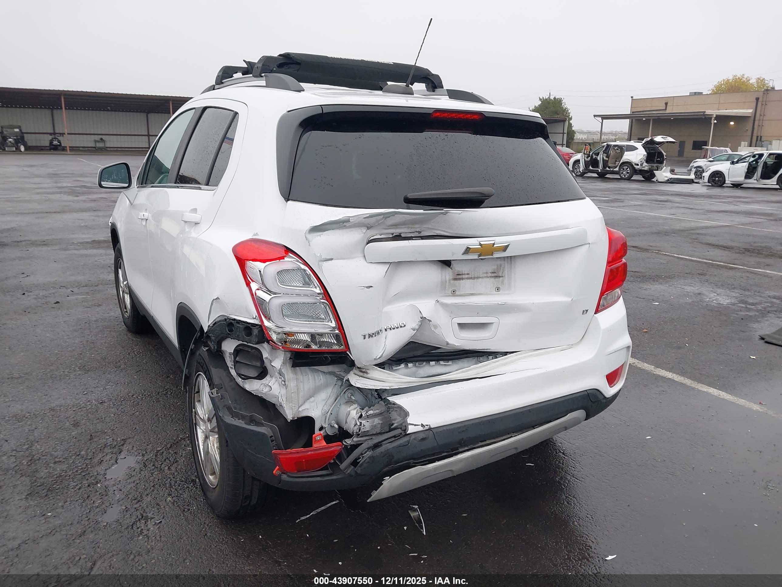CHEVROLET TRAX image 6