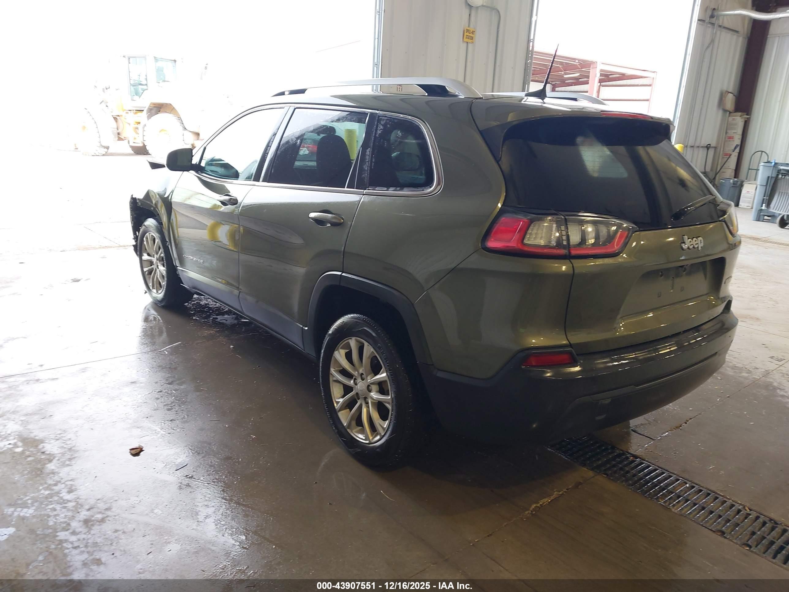 JEEP CHEROKEE image 3