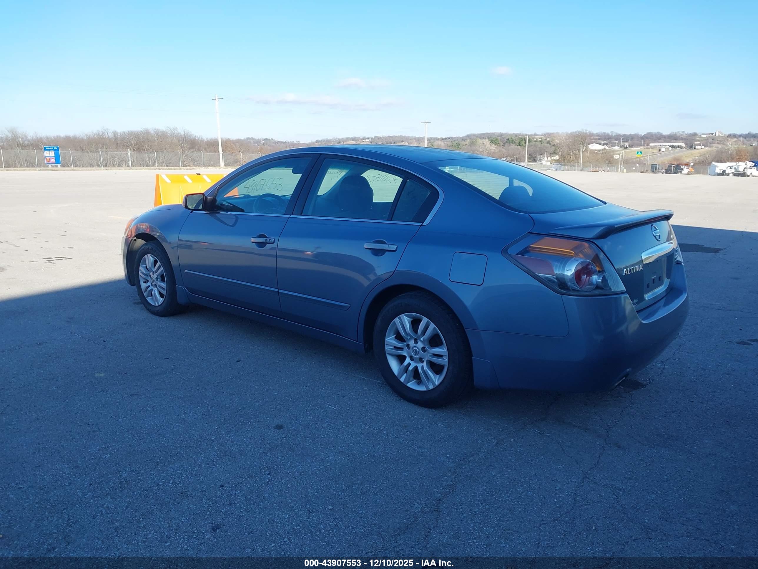 NISSAN ALTIMA image 3