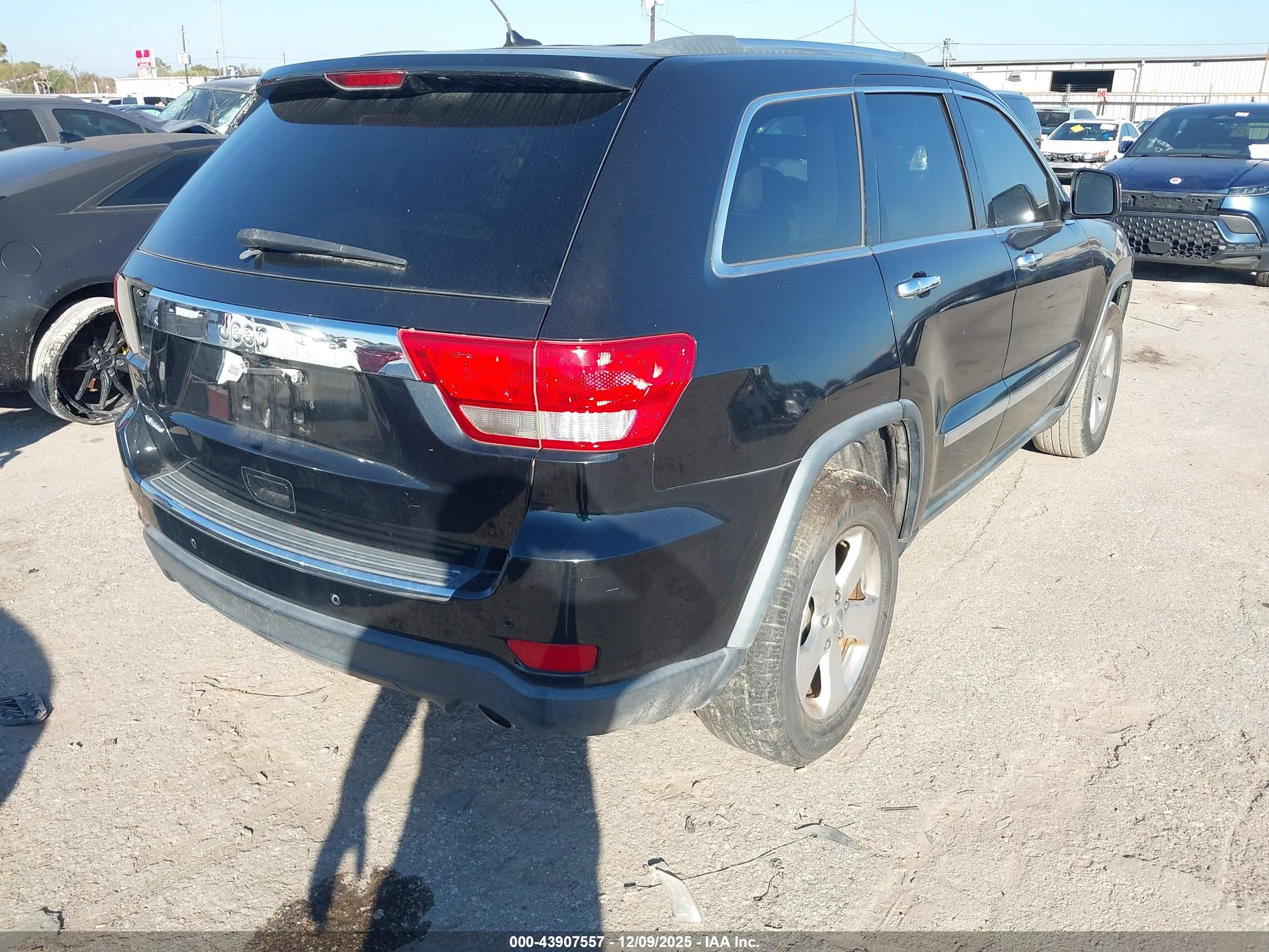 JEEP GRAND image 4