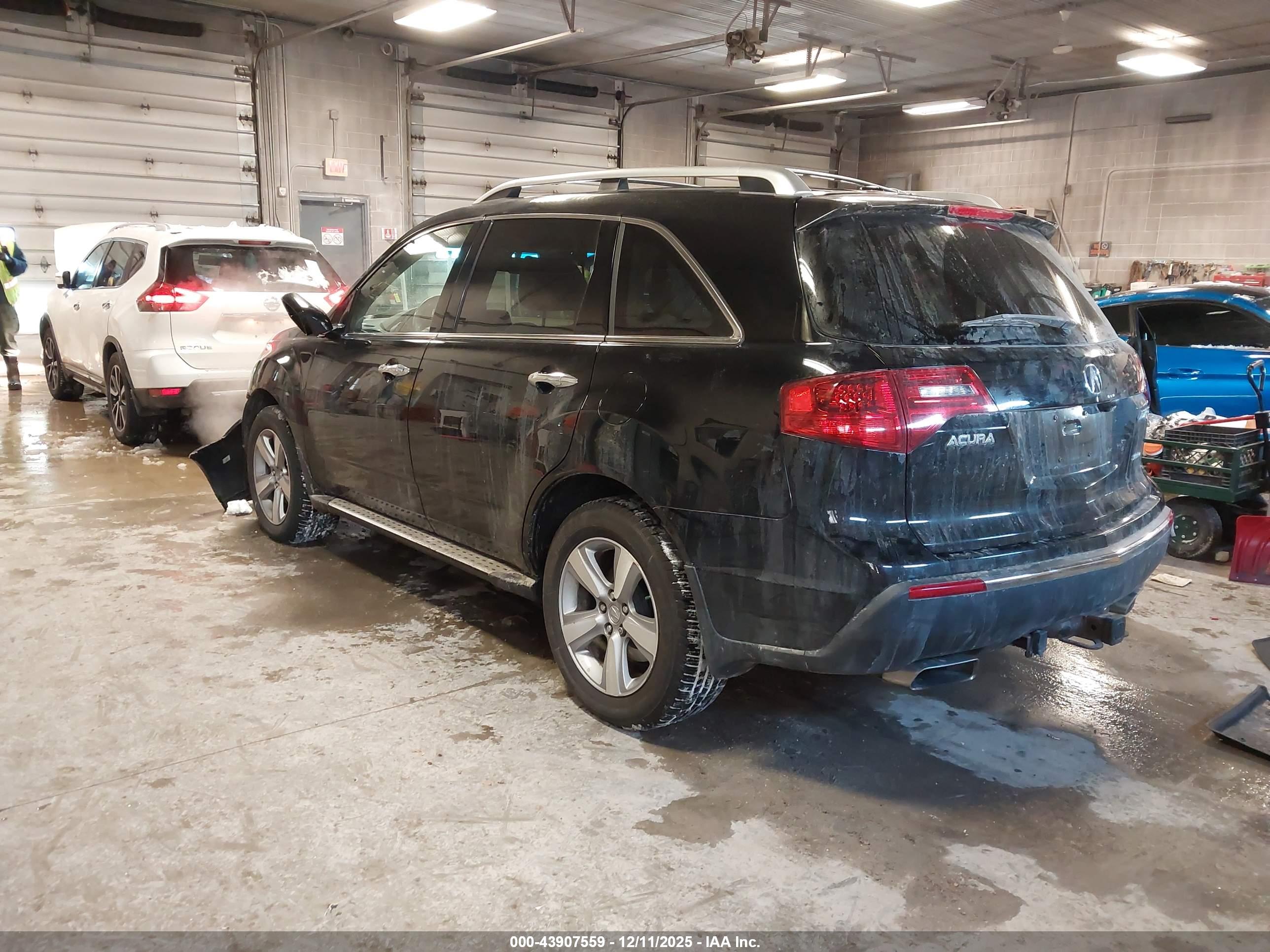 ACURA MDX image 3