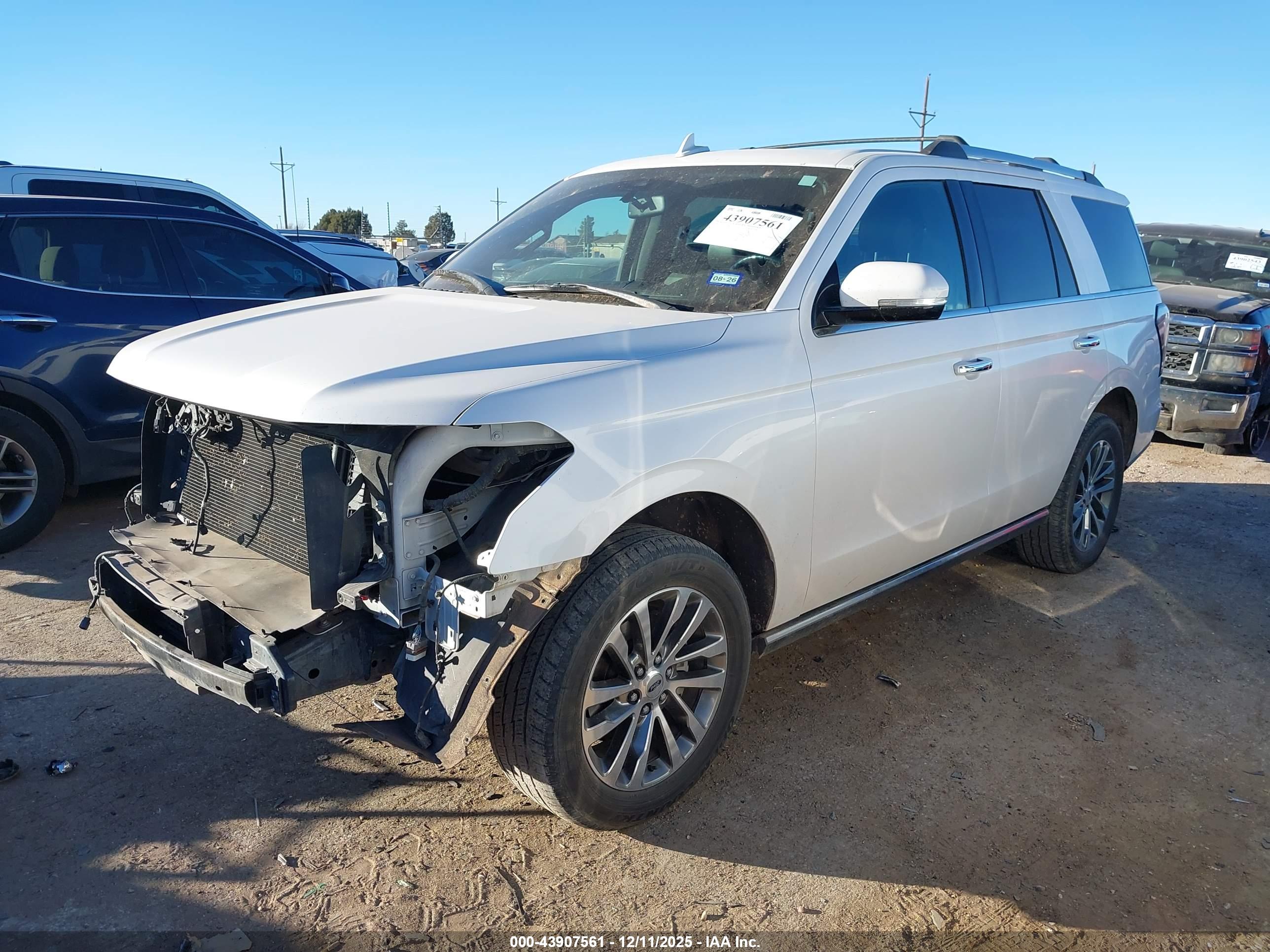 FORD EXPEDITION image 2
