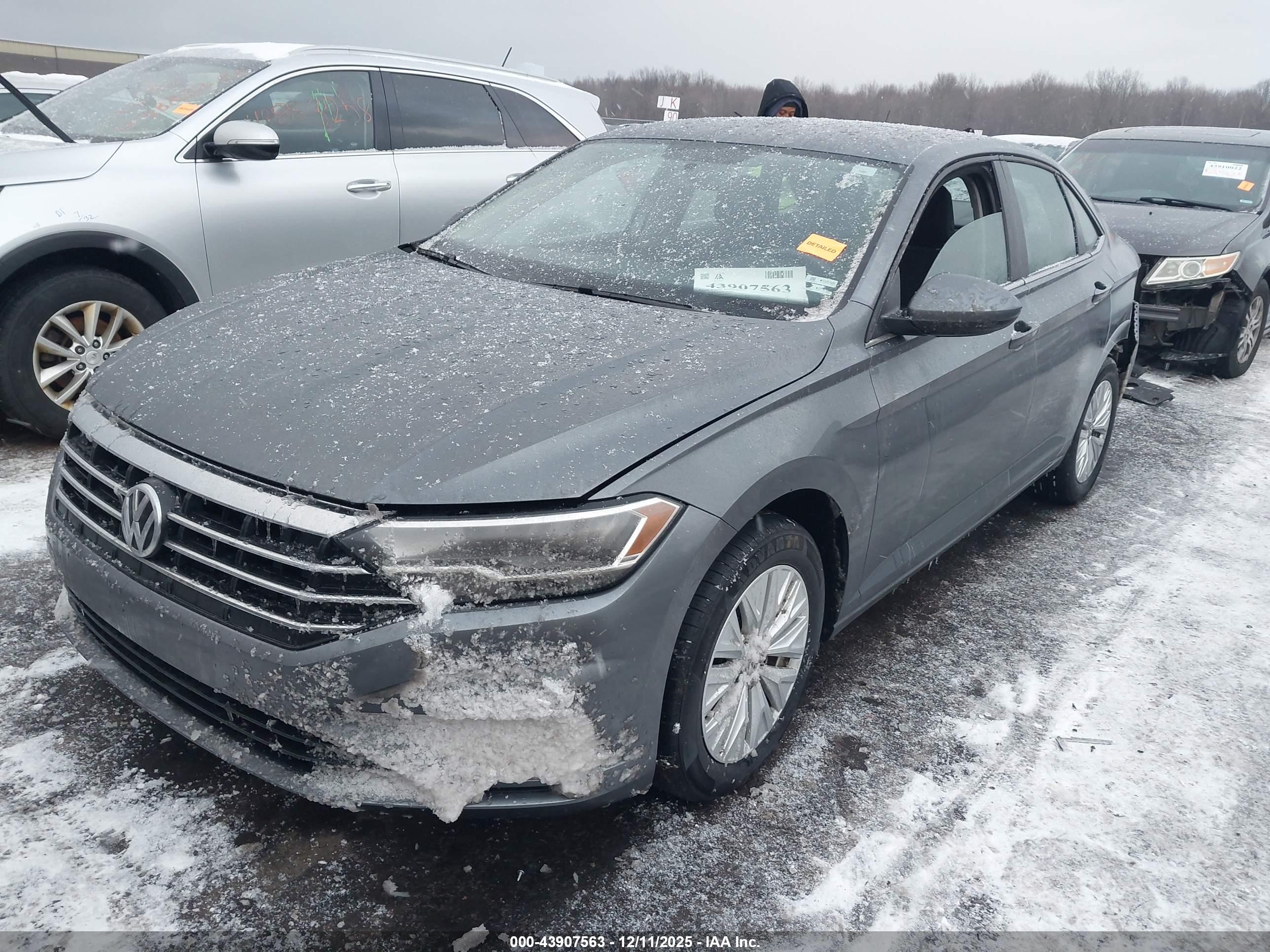 VOLKSWAGEN JETTA image 2