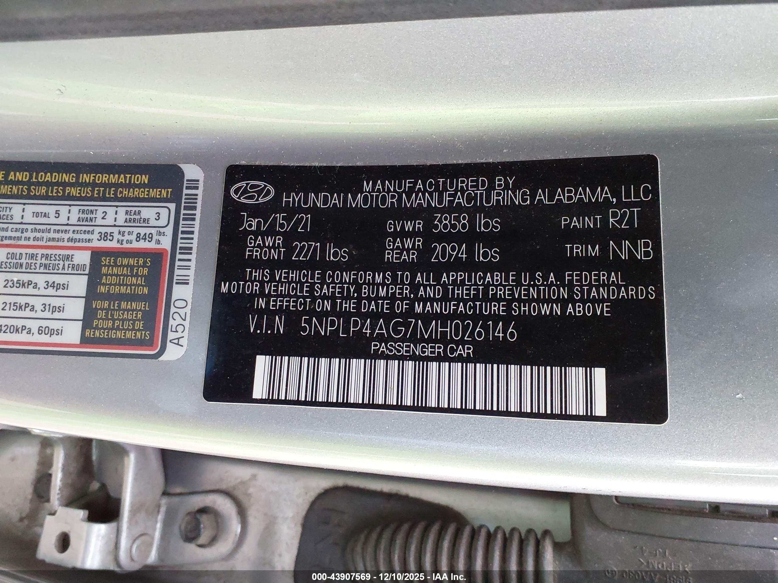 HYUNDAI ELANTRA image 9