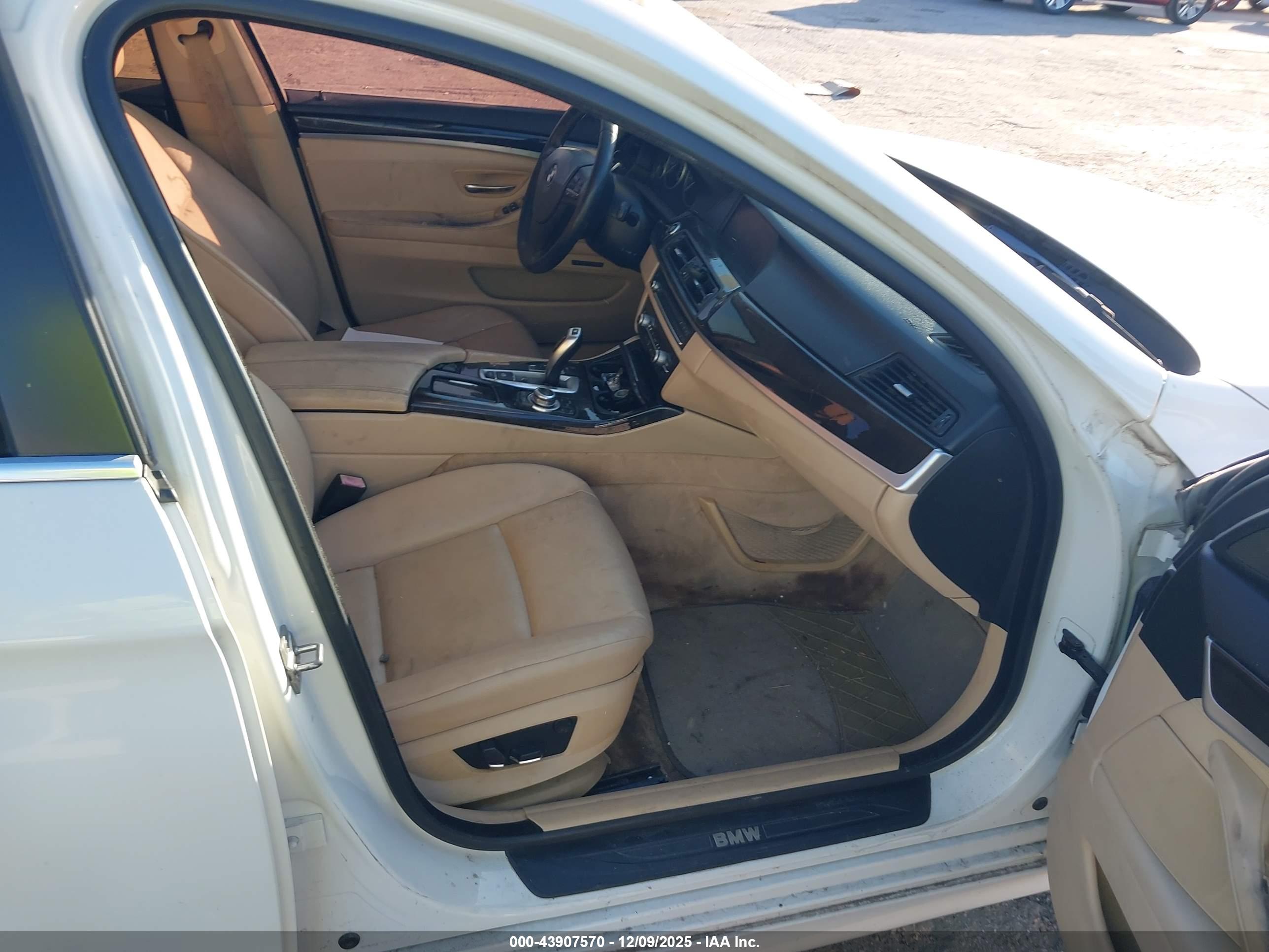 BMW 535I image 5