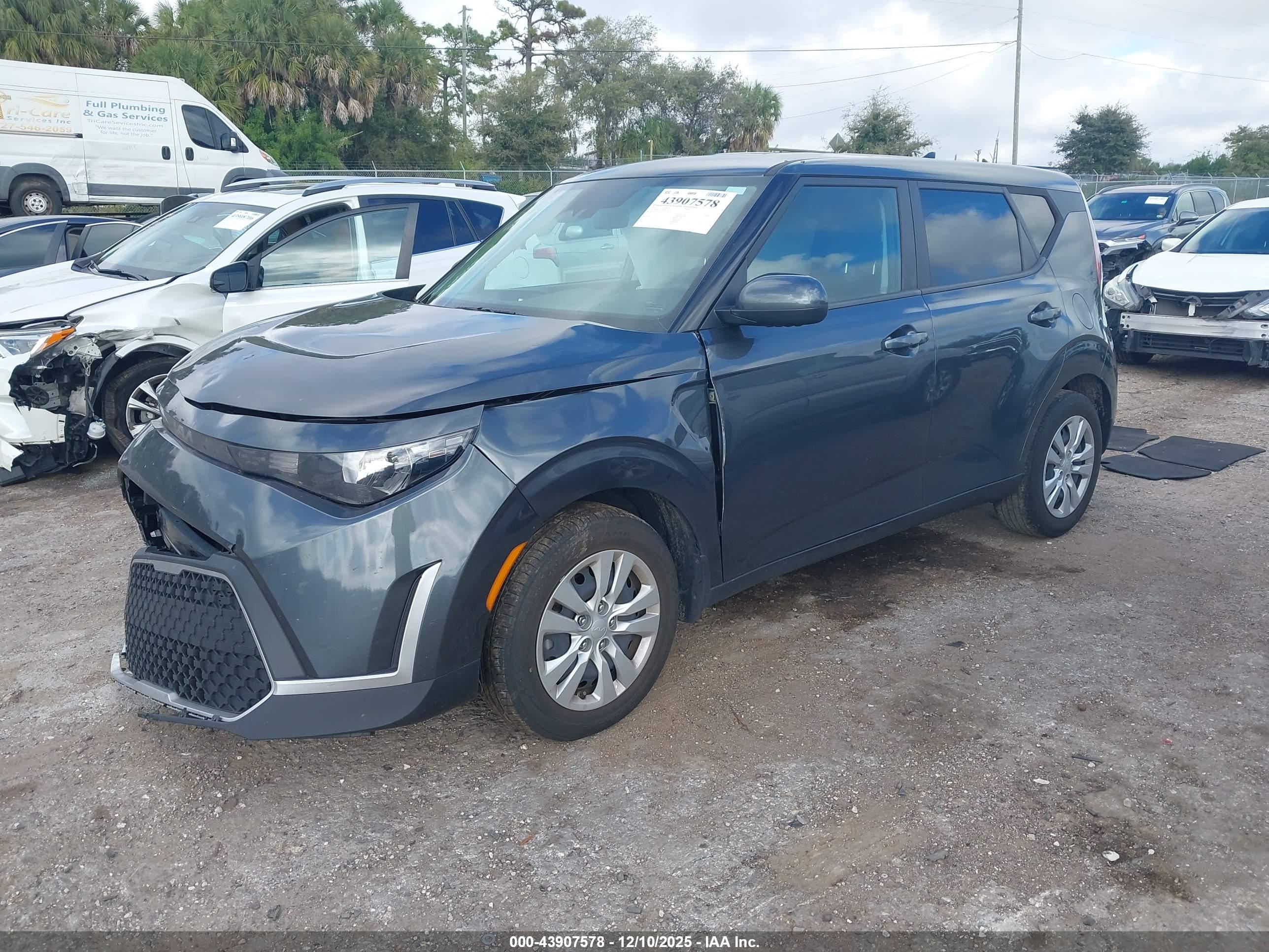 KIA SOUL image 2
