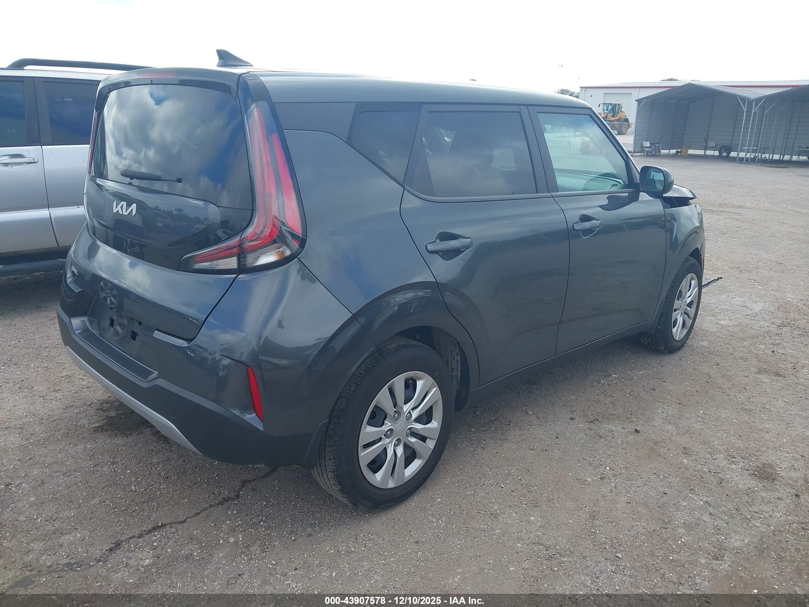 KIA SOUL image 4
