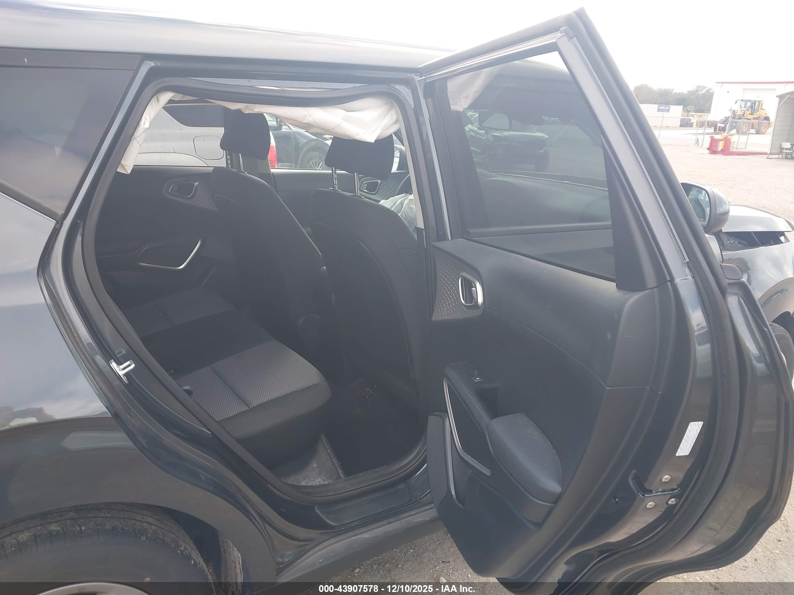 KIA SOUL image 8