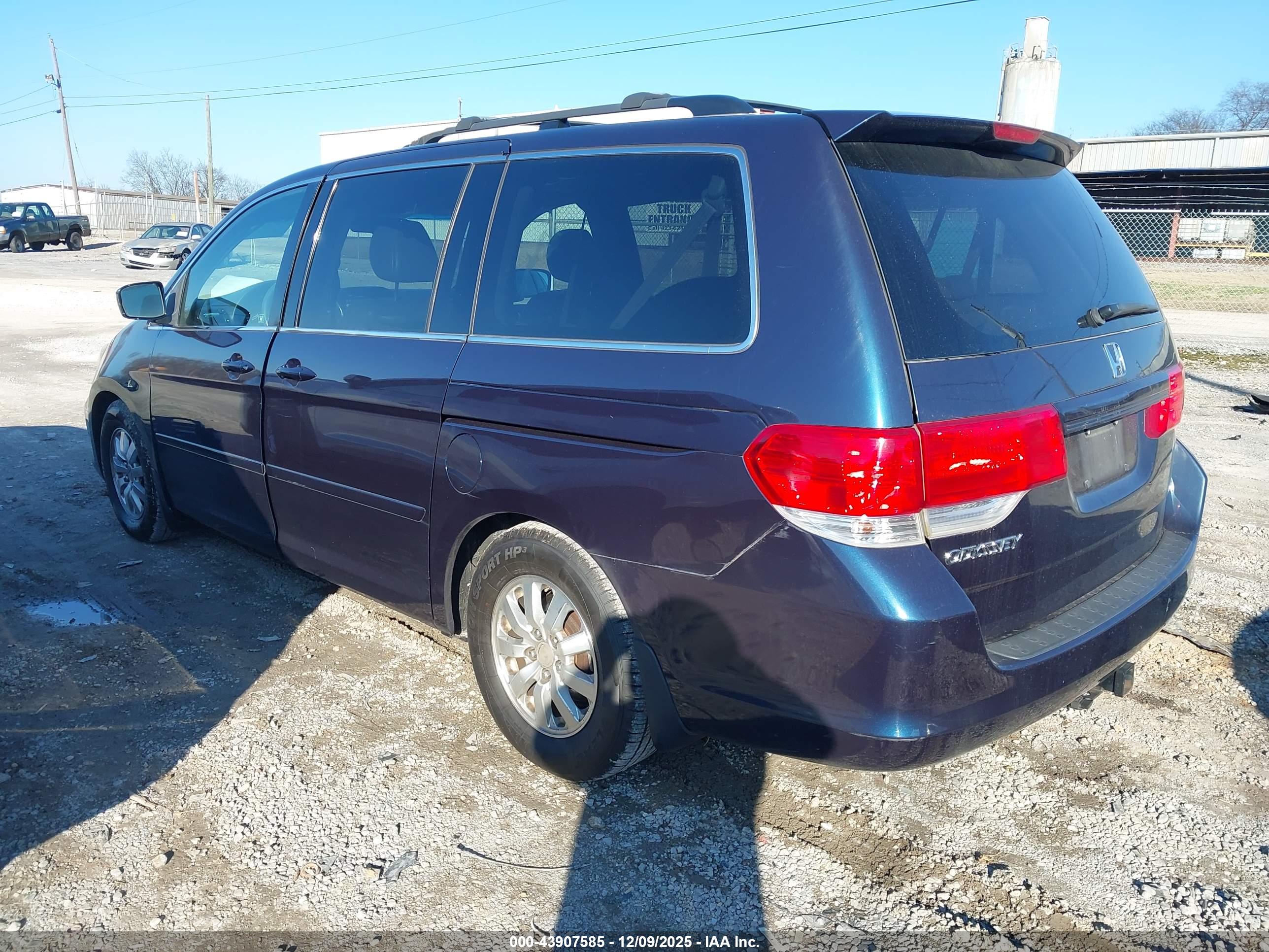 HONDA ODYSSEY image 3