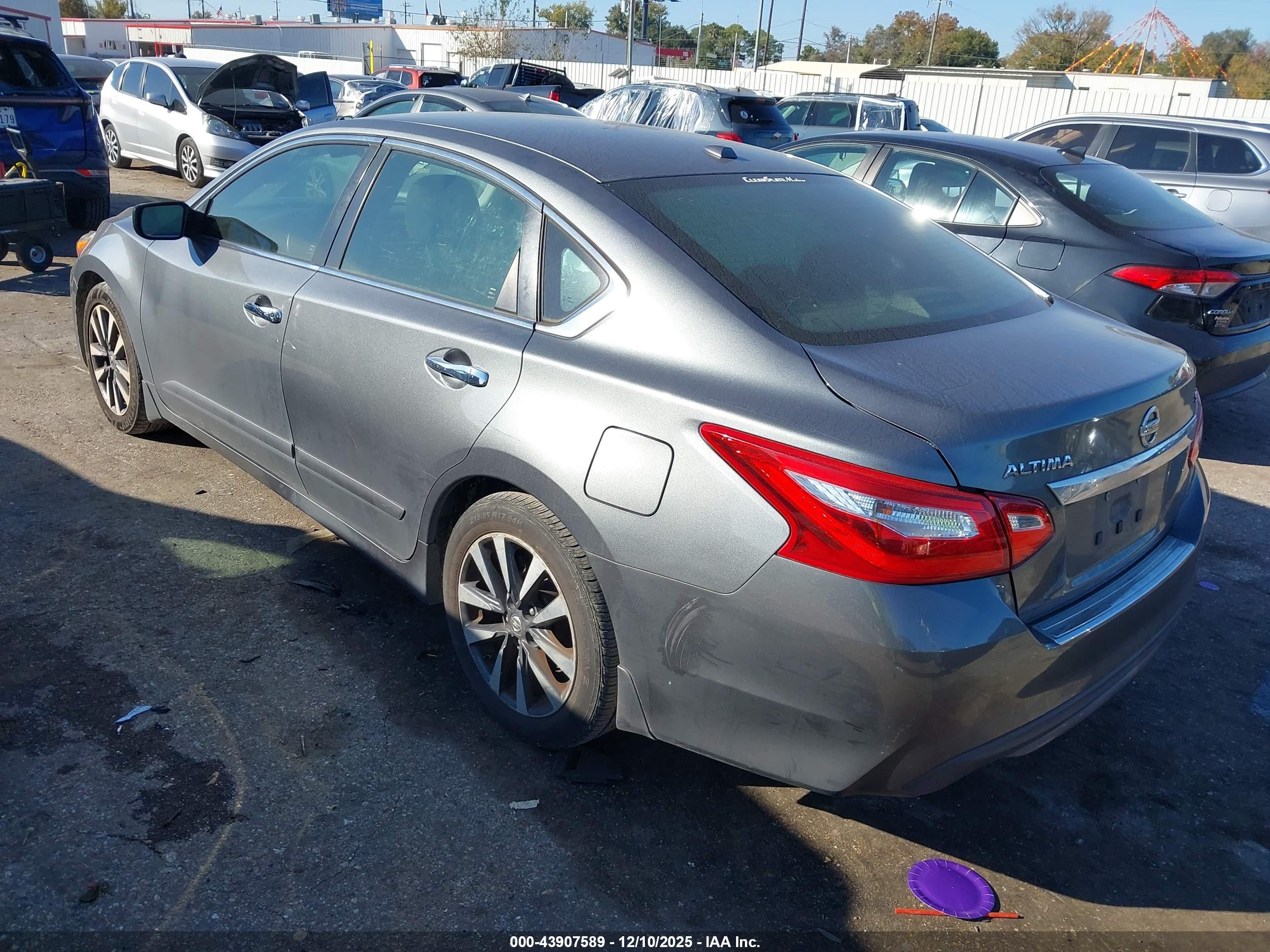 NISSAN ALTIMA image 3