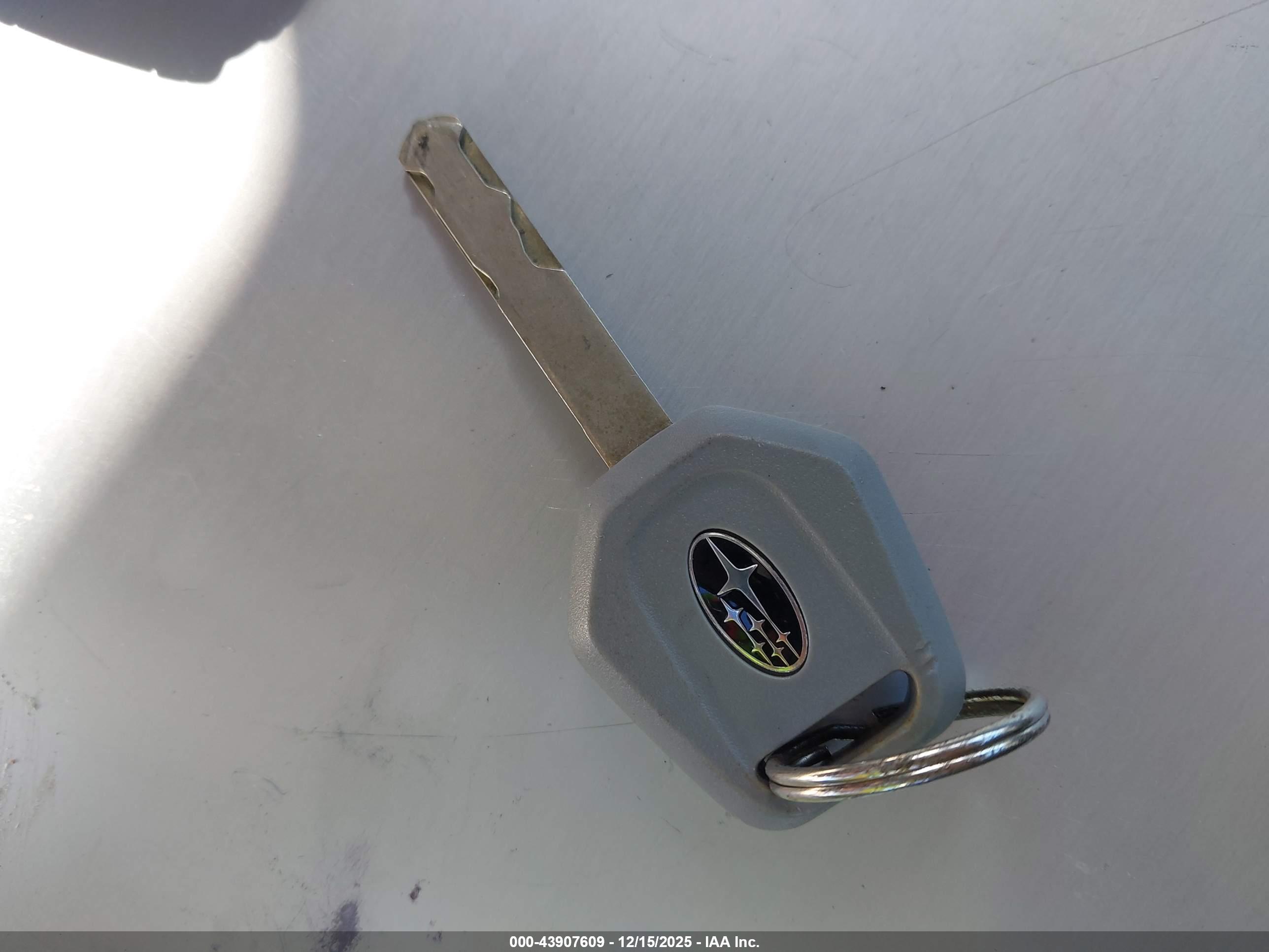 SUBARU OUTBACK image 11