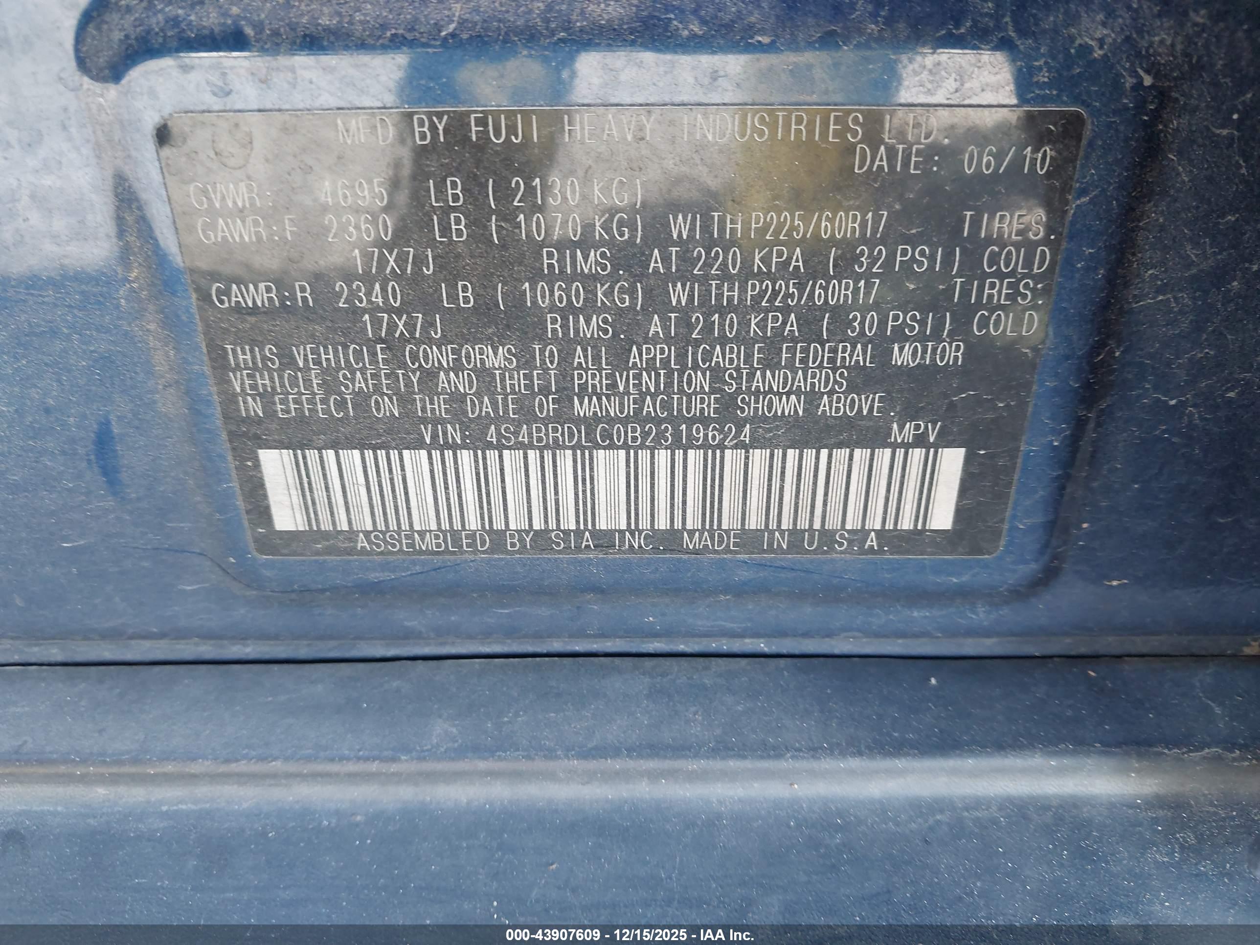 SUBARU OUTBACK image 9