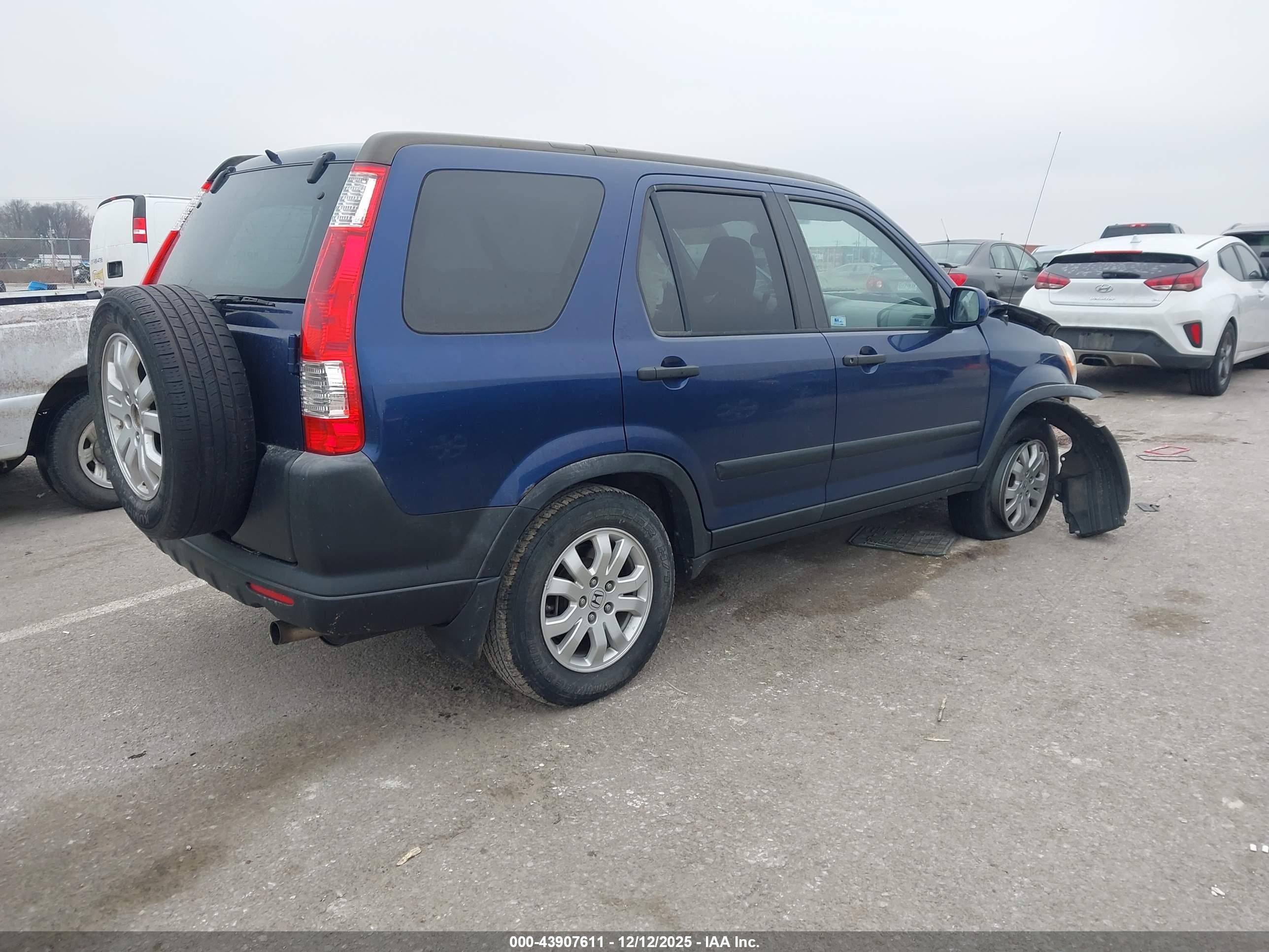 HONDA CR-V image 4