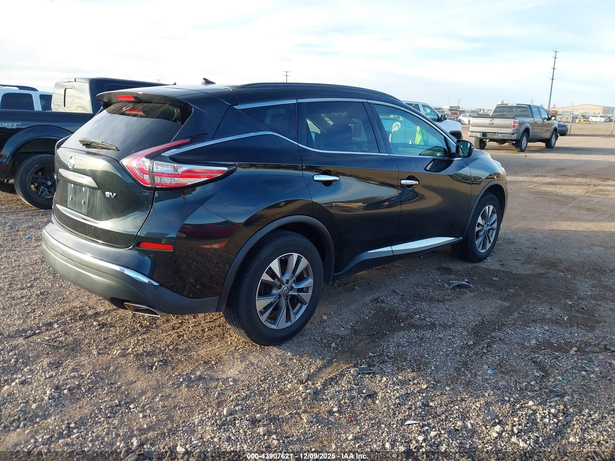 NISSAN MURANO image 4
