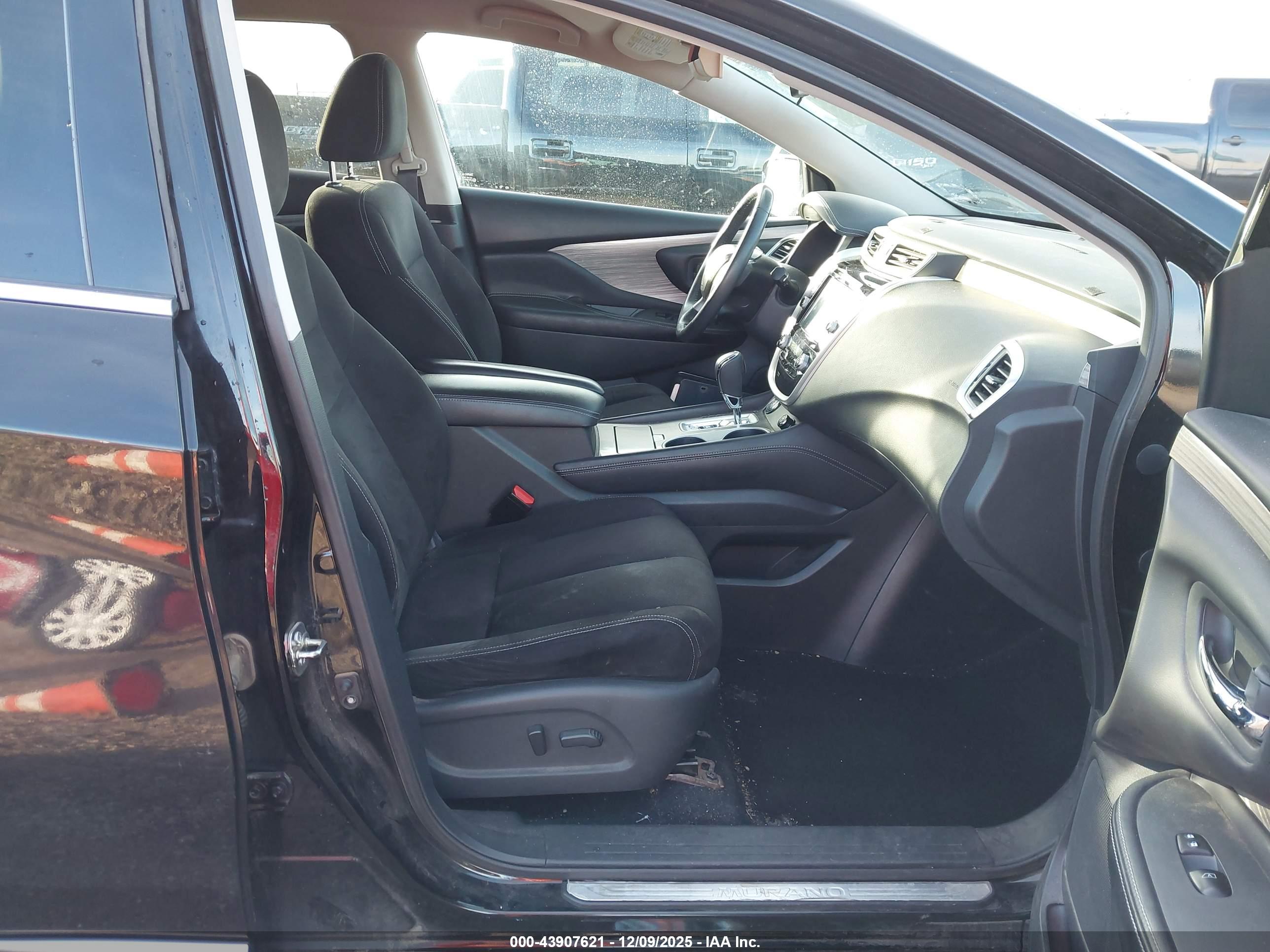 NISSAN MURANO image 5