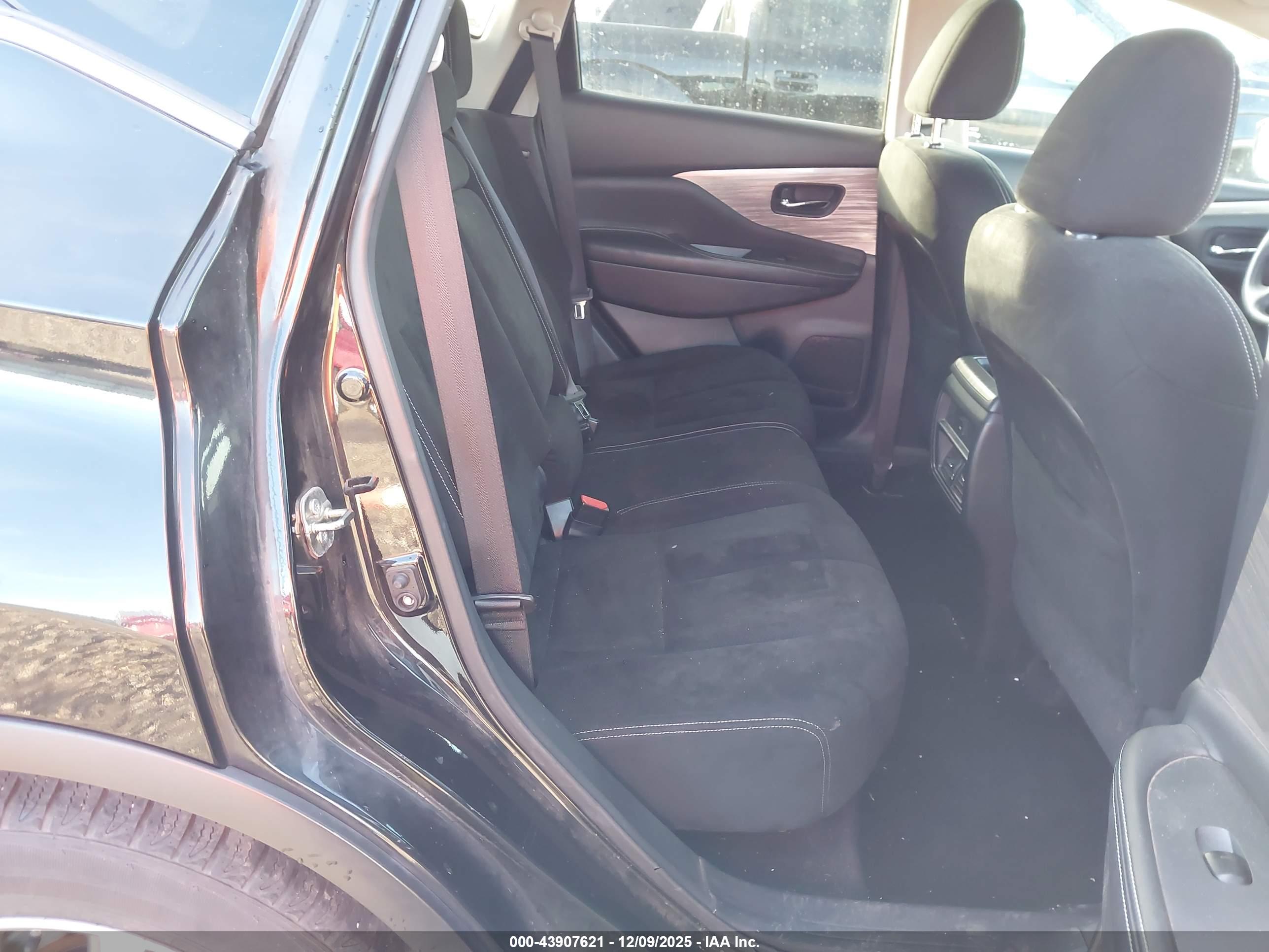 NISSAN MURANO image 8