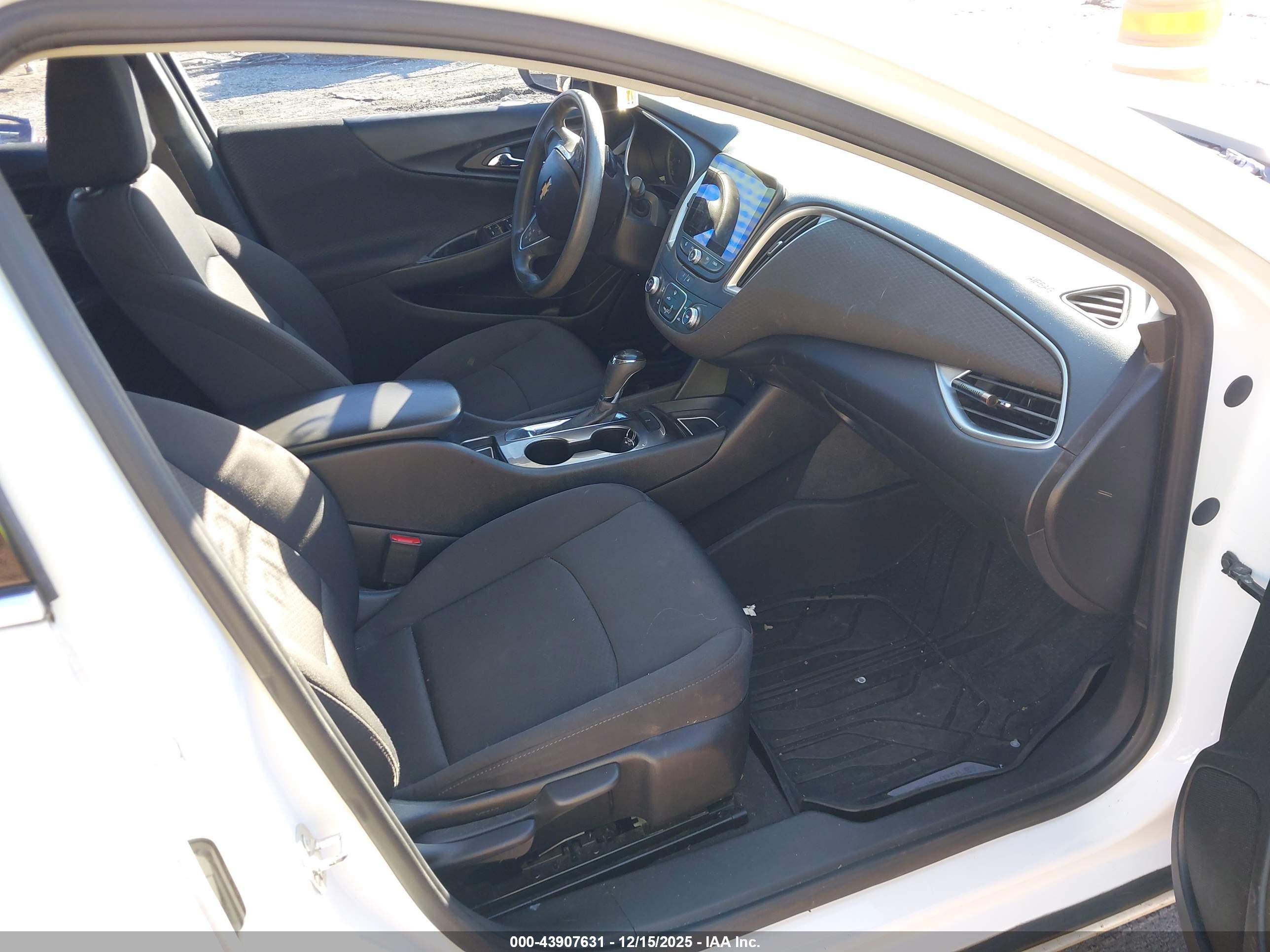 CHEVROLET MALIBU image 5