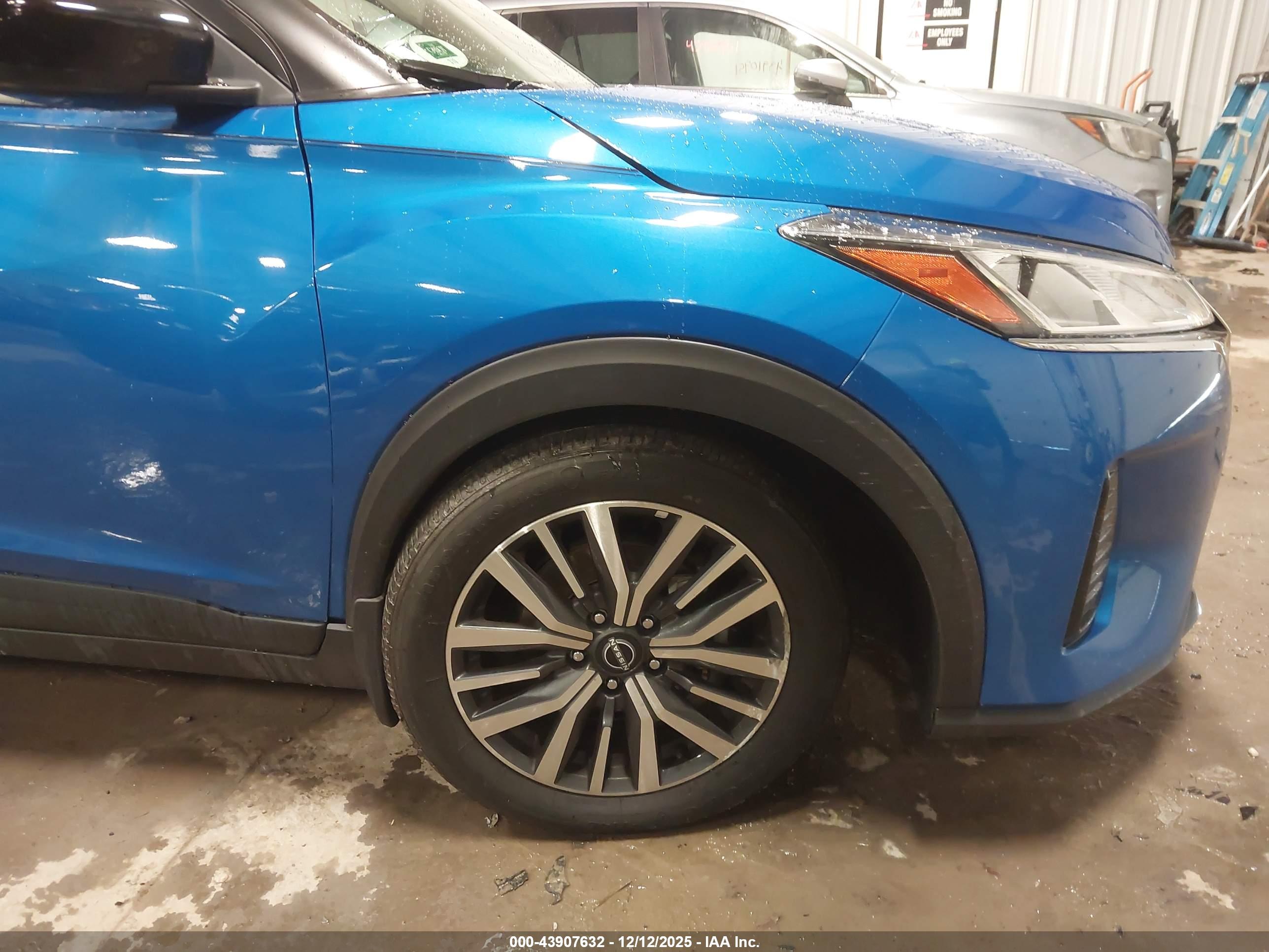 NISSAN KICKS image 6