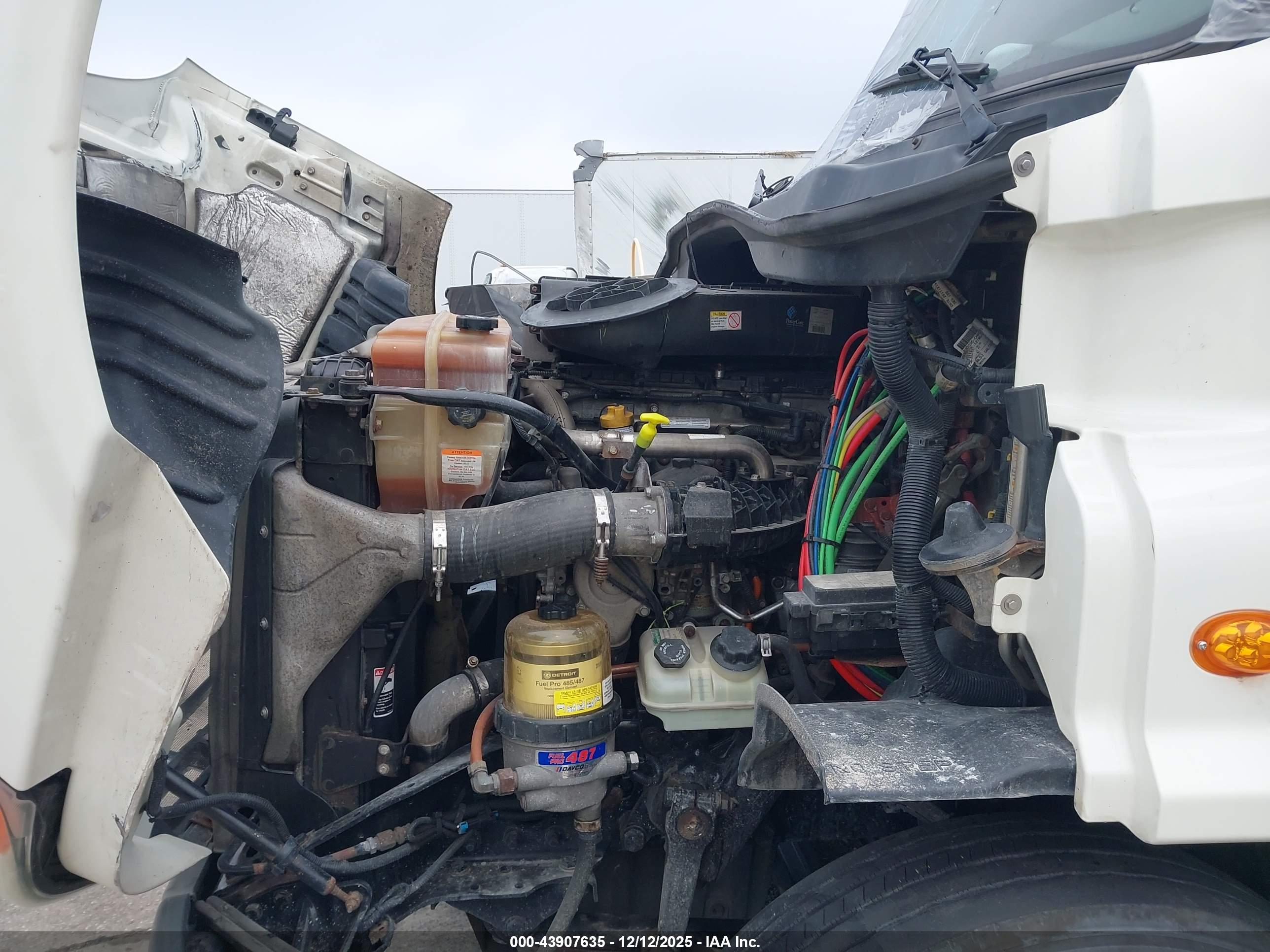 FREIGHTLINER CASCADIA image 10