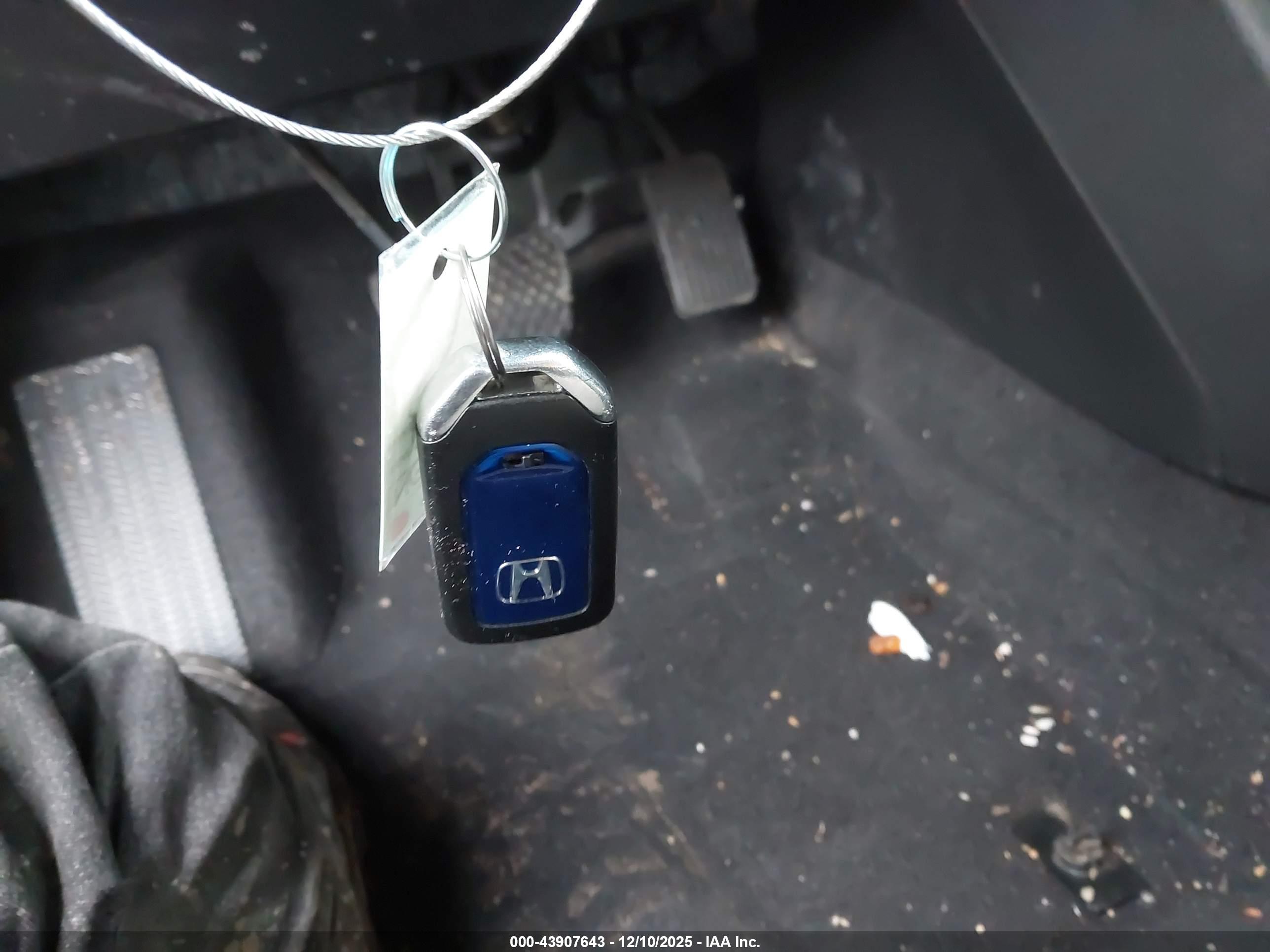 HONDA CLARITY image 11