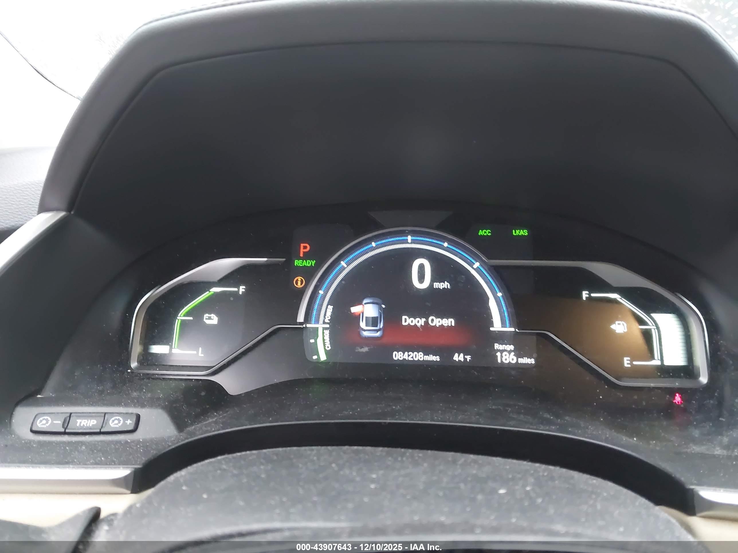 HONDA CLARITY image 7