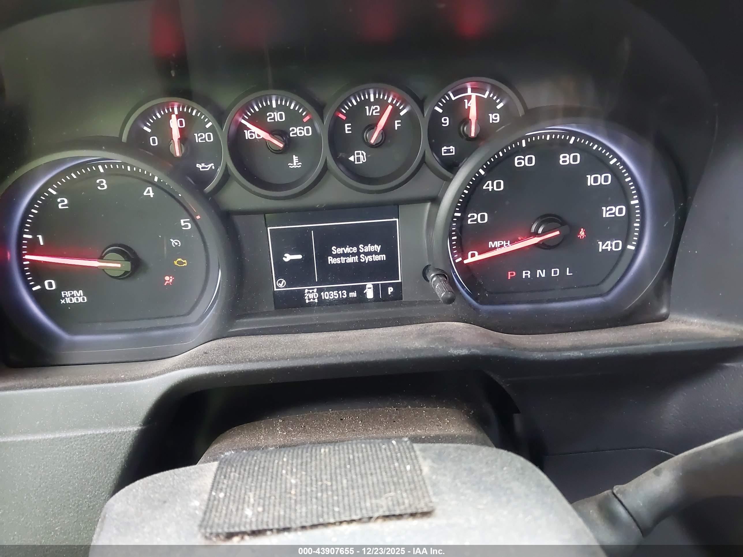 CHEVROLET SILVERADO image 7