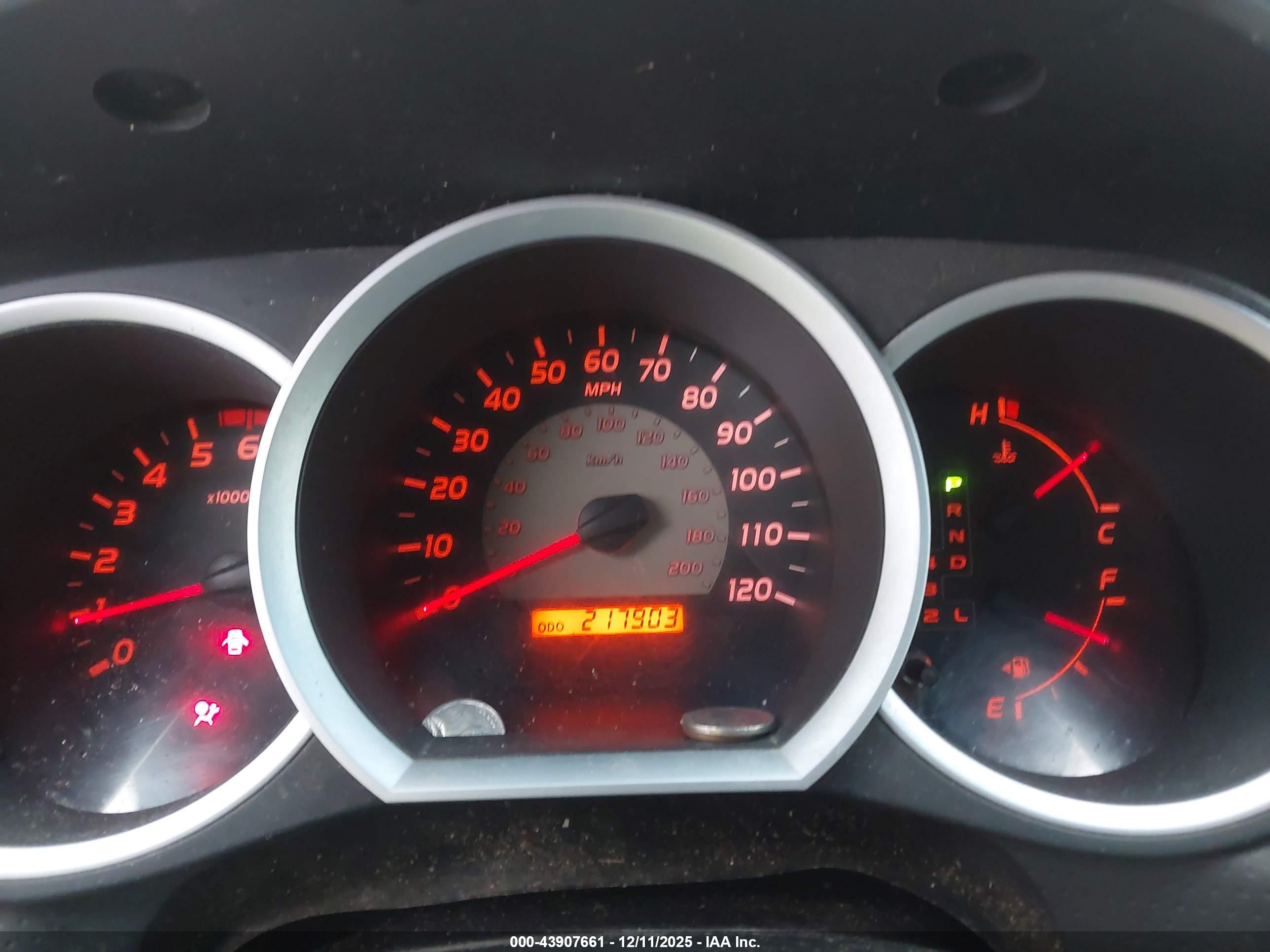 TOYOTA TACOMA image 7