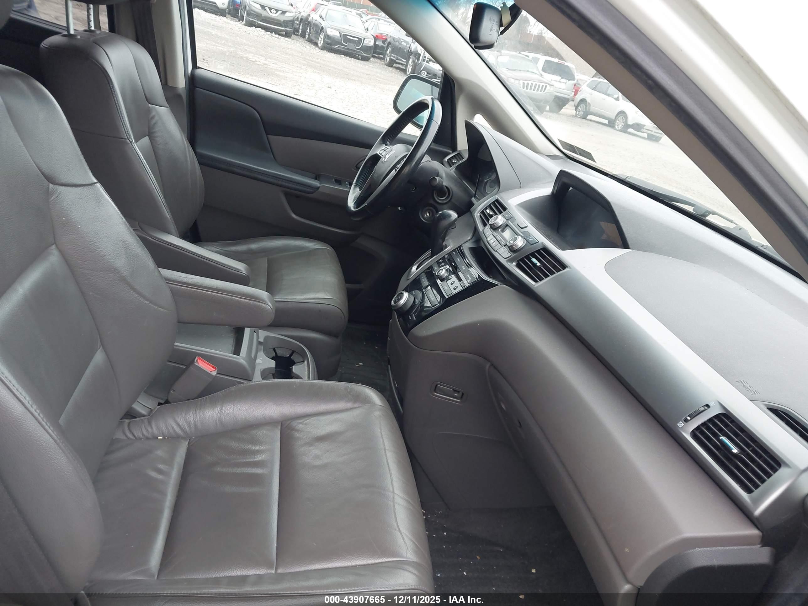 HONDA ODYSSEY image 5