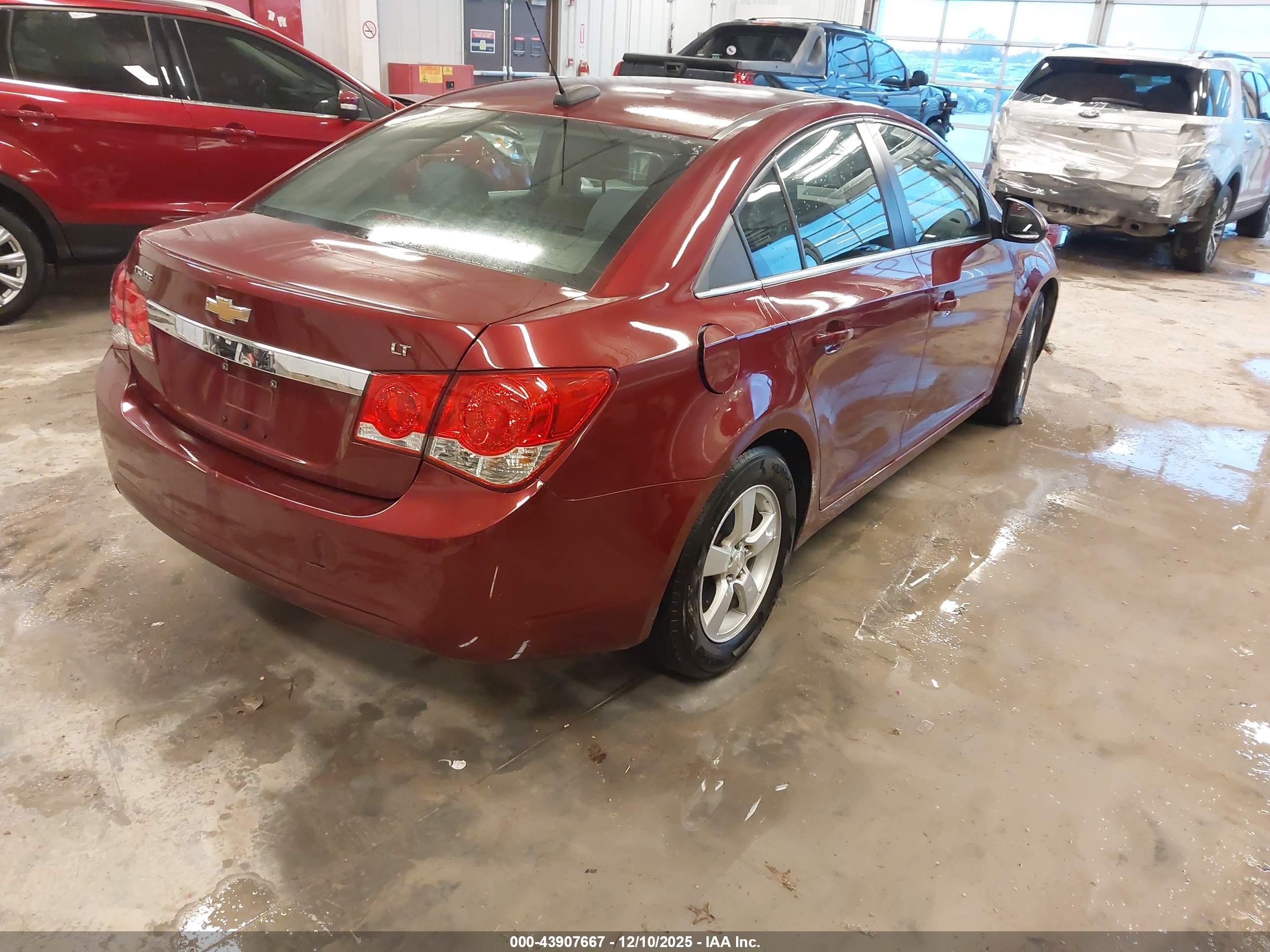 CHEVROLET CRUZE image 4