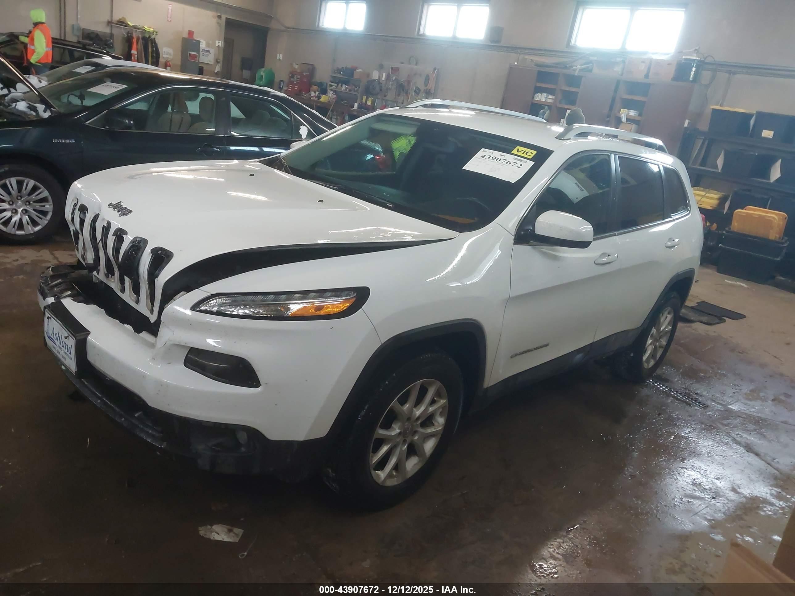 JEEP CHEROKEE image 2