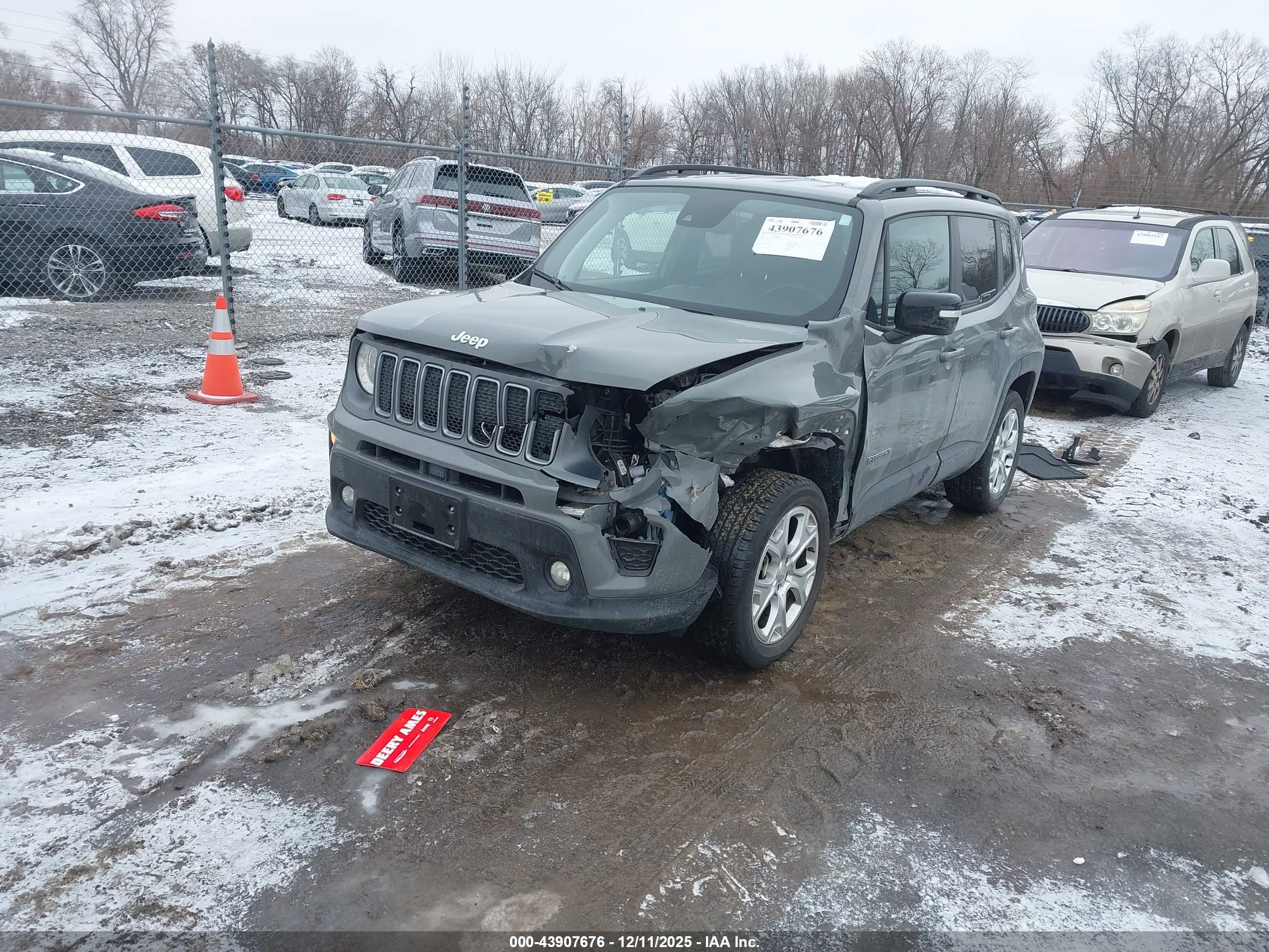 JEEP RENEGADE image 2