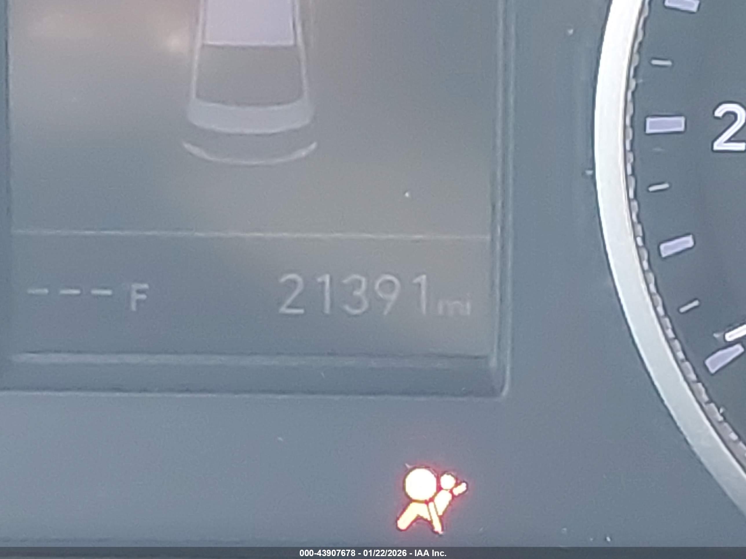 HYUNDAI ELANTRA image 7