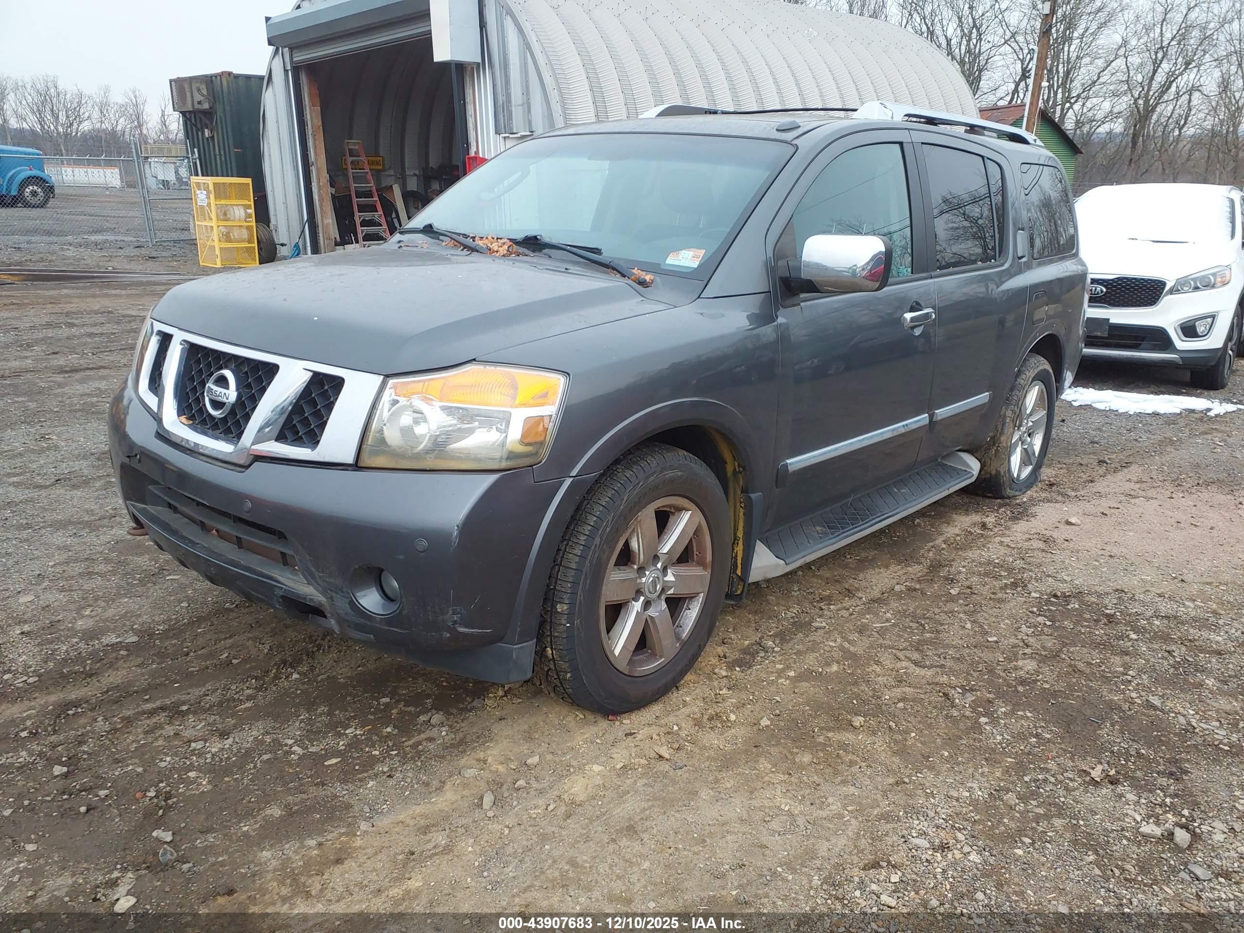 NISSAN ARMADA image 2